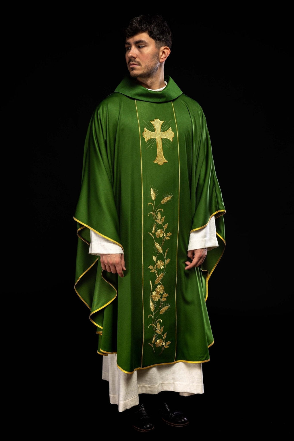 Chasuble avec croix verte et épis de blé brodés KOR/375/01/53 ZIELONY - CHASUBLES.FR