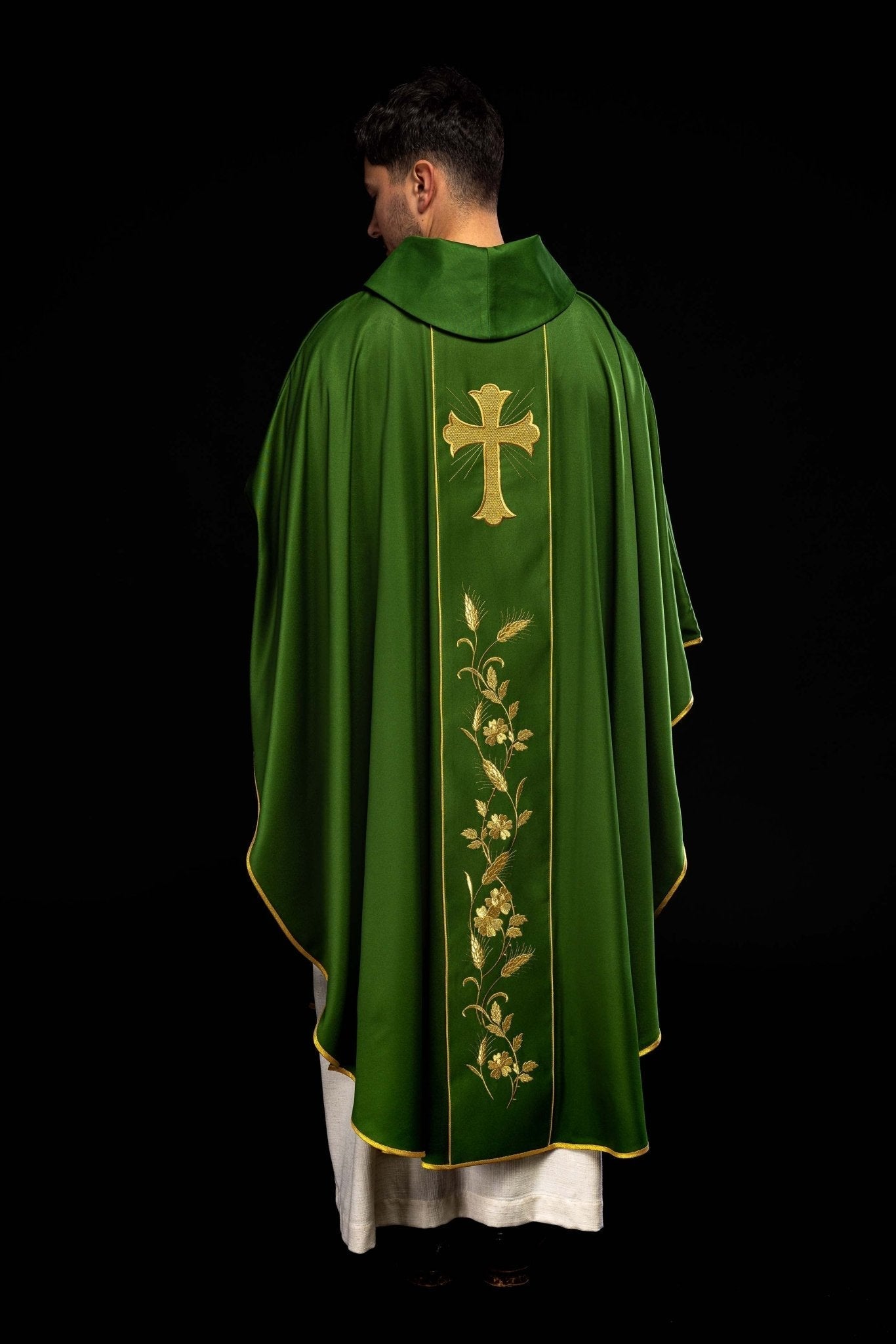 Chasuble avec croix verte et épis de blé brodés KOR/375/01/53 ZIELONY - CHASUBLES.FR