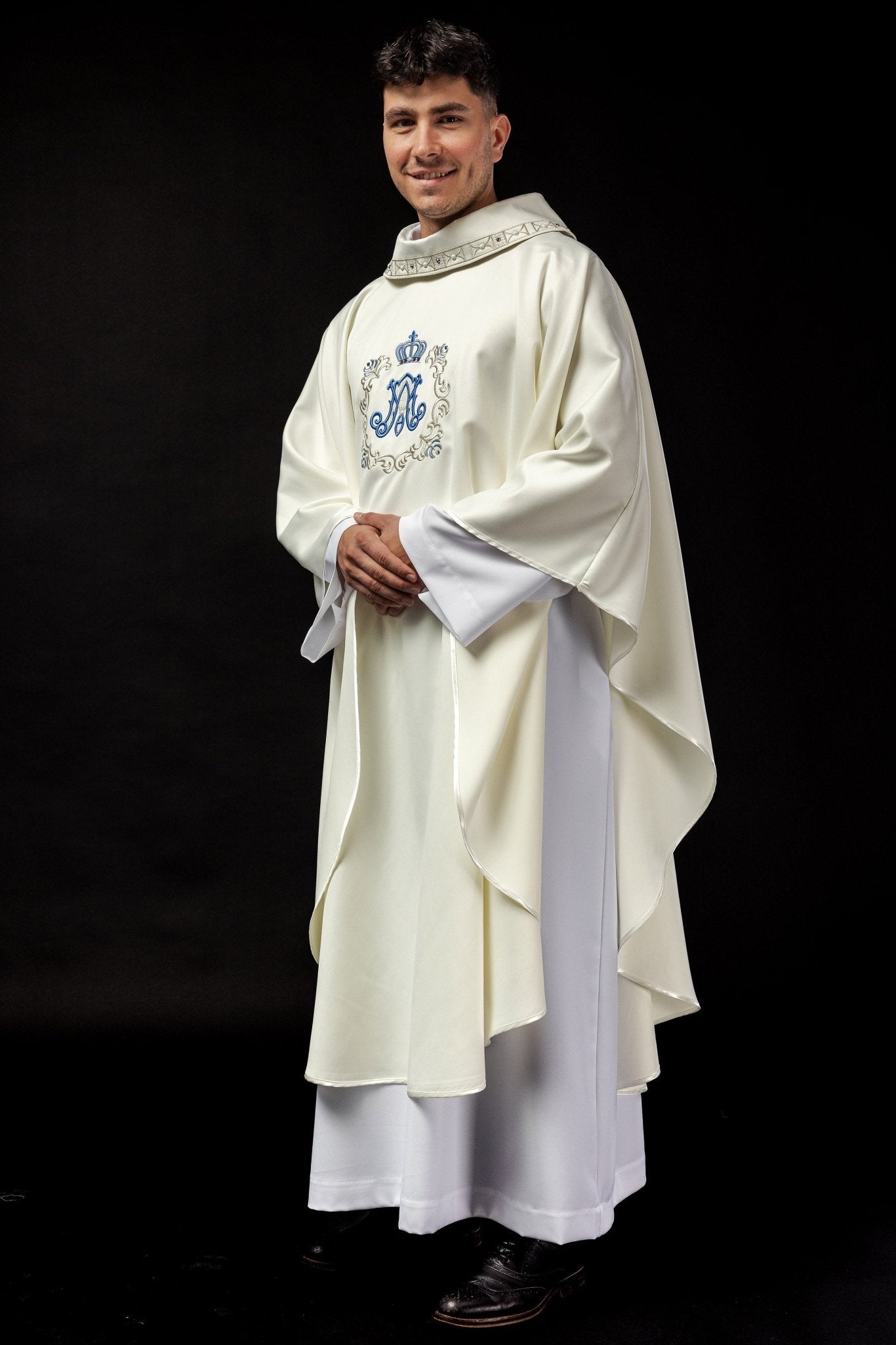 Chasuble avec Marianne brodée LE/7041/05 - CHASUBLES.FR