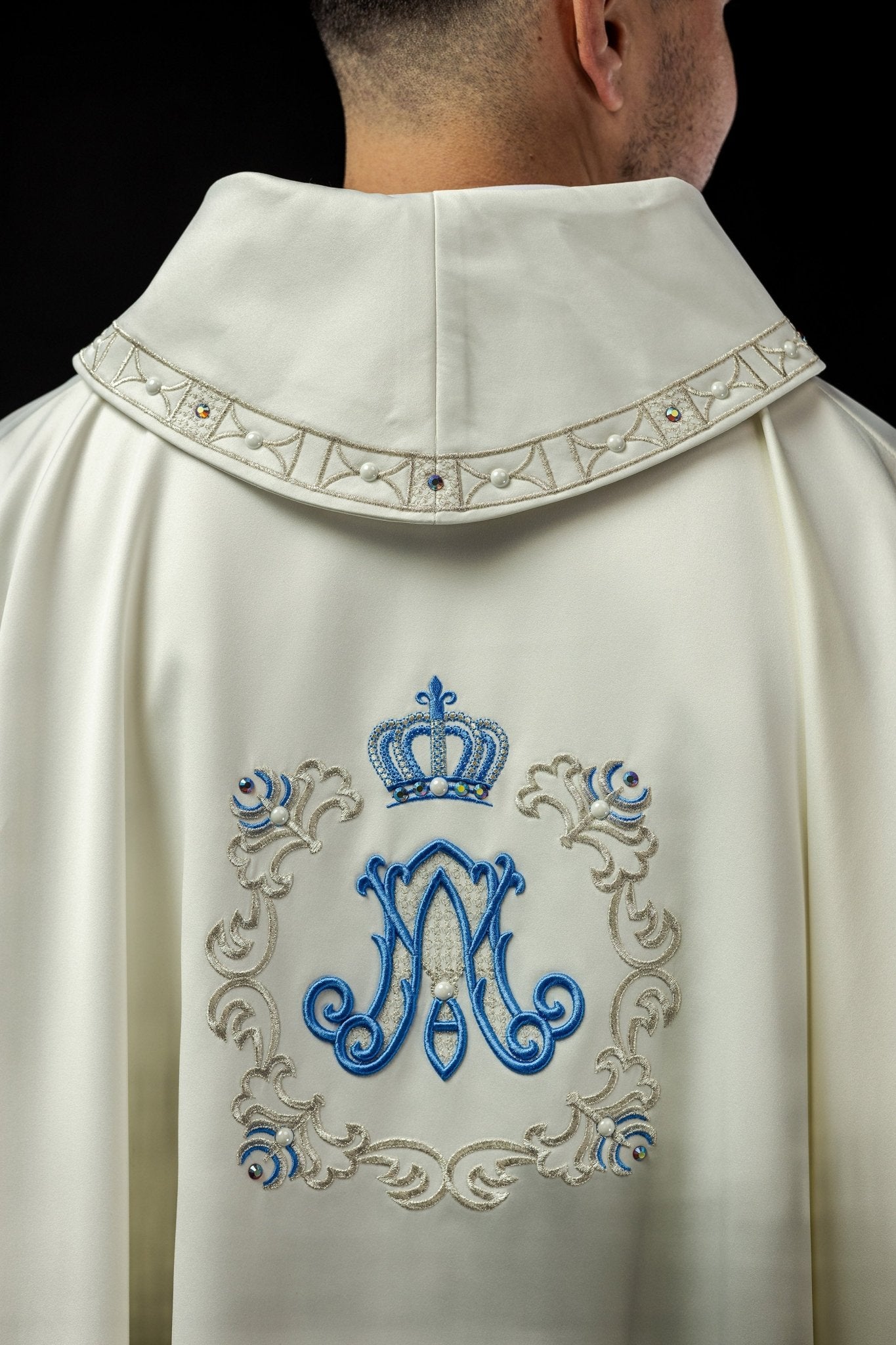 Chasuble avec Marianne brodée LE/7041/05 - CHASUBLES.FR