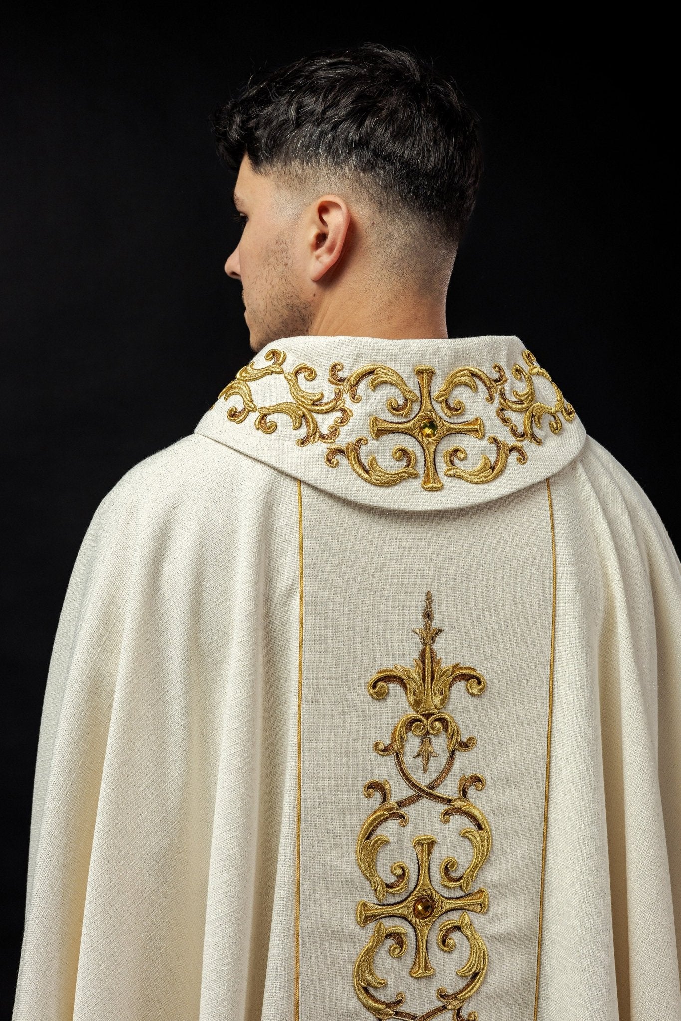 Chasuble brodée à l'effigie de saint Antoine KOW2/019/05/71 - CHASUBLES.FR