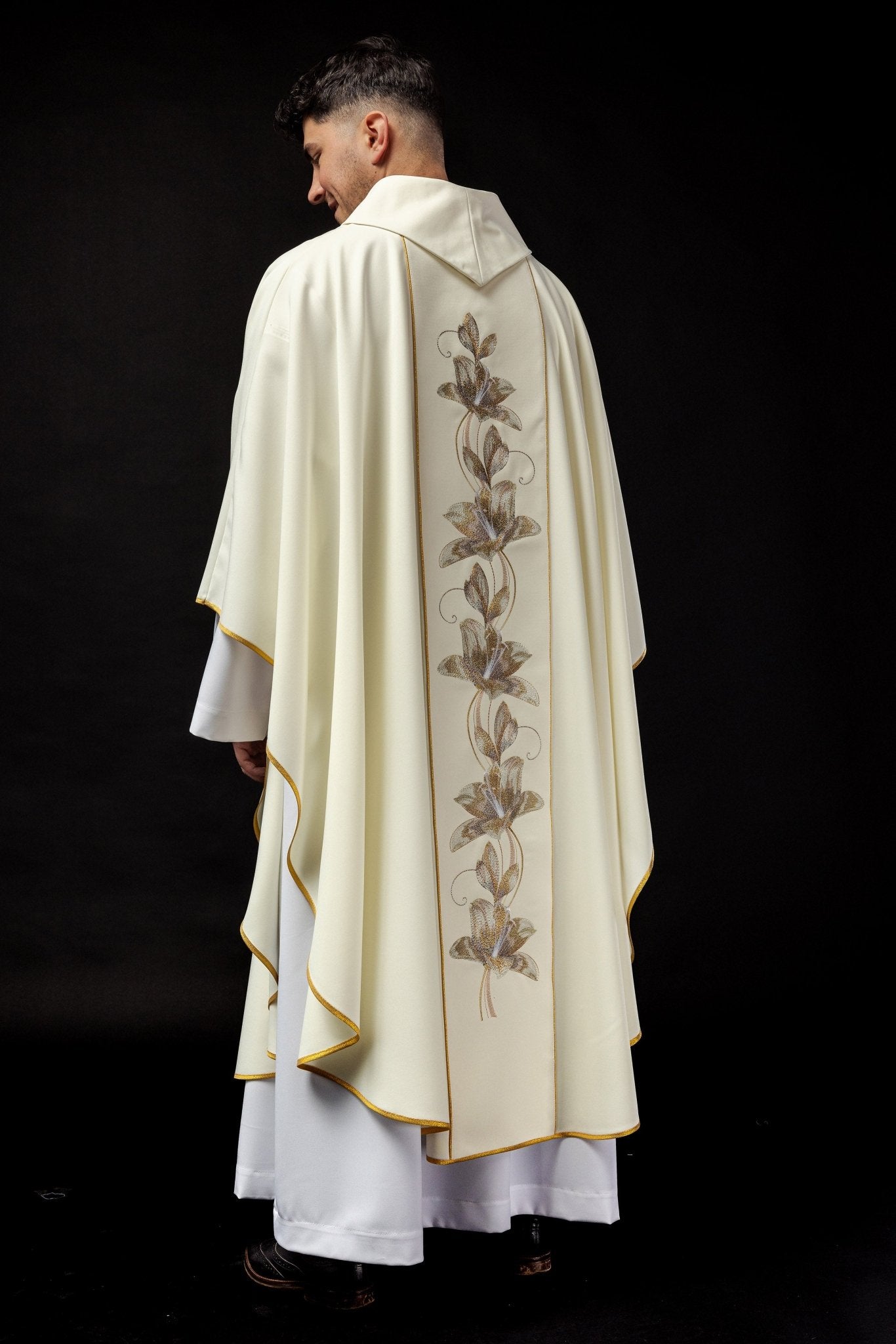 Chasuble brodée à l'effigie de saint Antoine KOW2/016/05/53 - CHASUBLES.FR