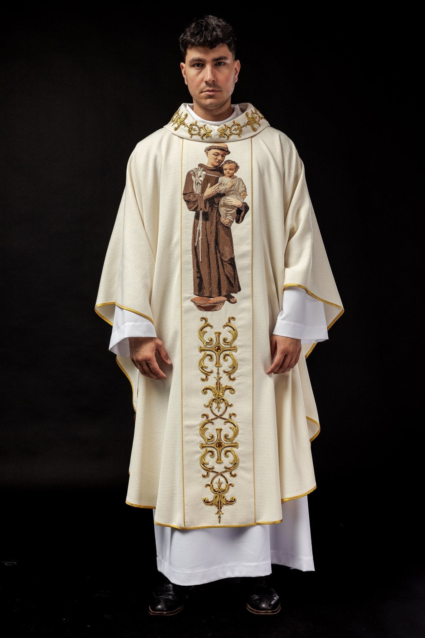 Chasuble brodée à l'effigie de saint Antoine KOW2/019/05/71 - CHASUBLES.FR