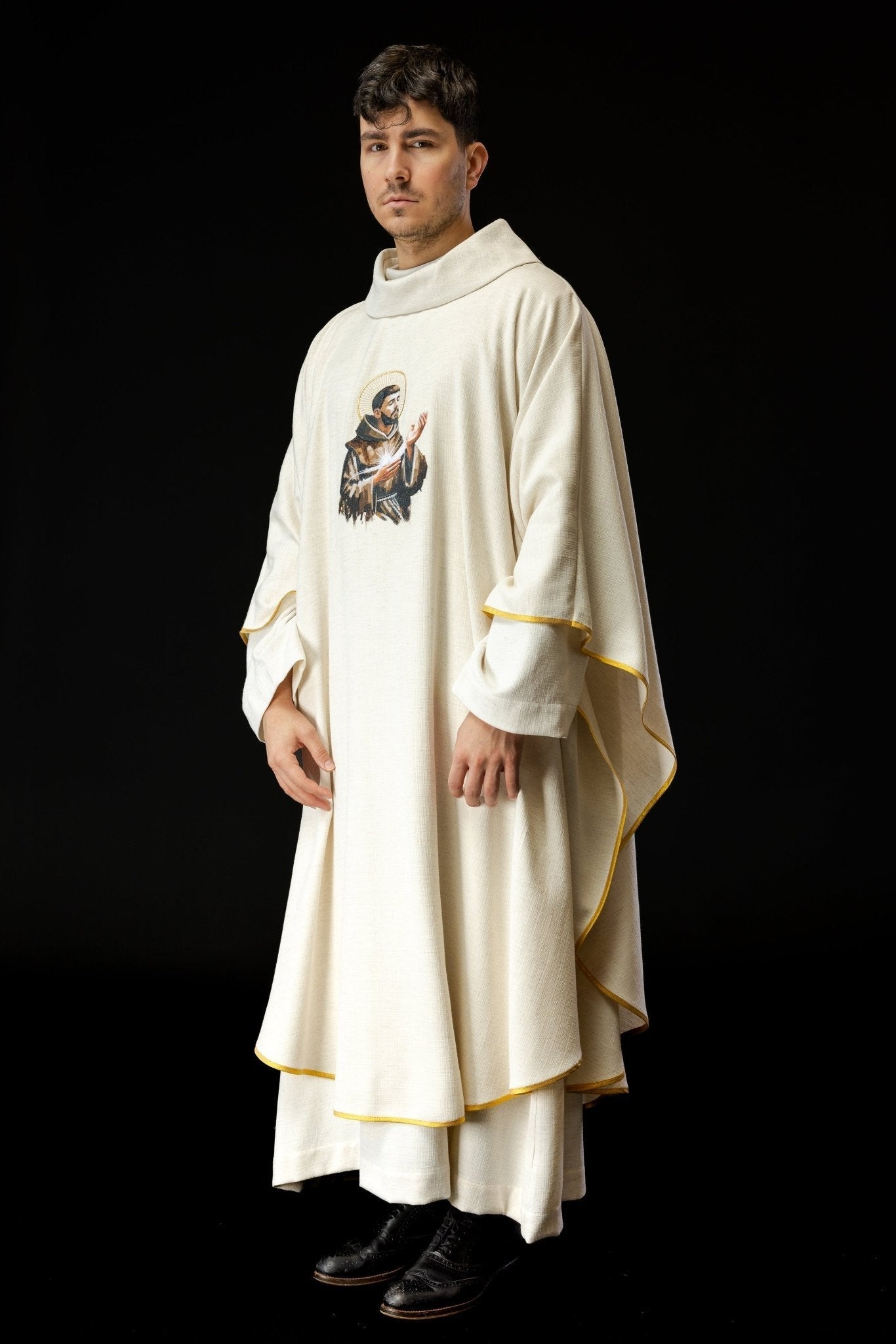 Chasuble brodée à l'effigie de Saint François KOW2/030/05/49 - CHASUBLES.FR