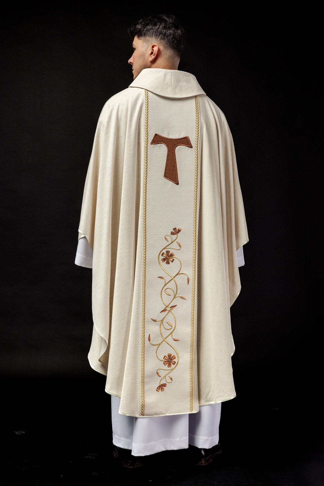 Chasuble brodée à l'effigie de saint François KOW2/017/05/49 - CHASUBLES.FR