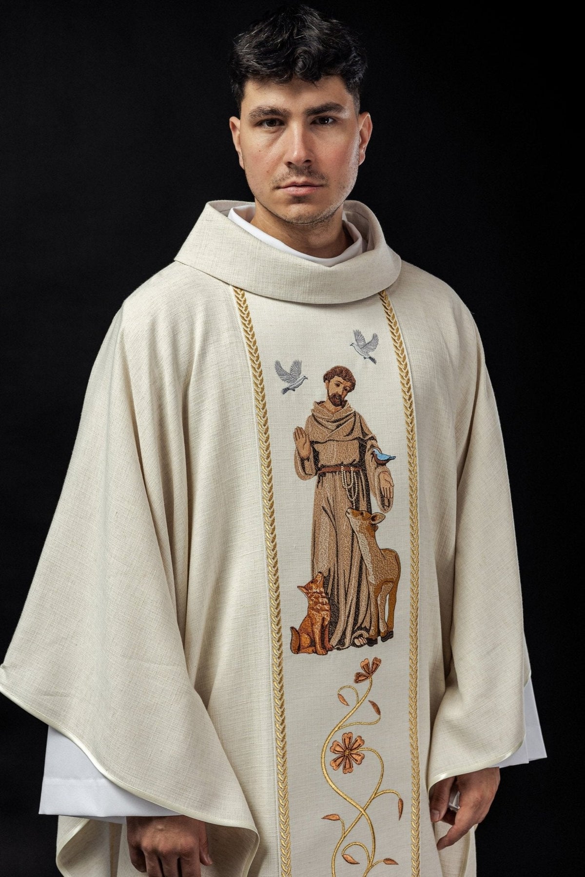 Chasuble brodée à l'effigie de saint François KOW2/017/05/49 - CHASUBLES.FR