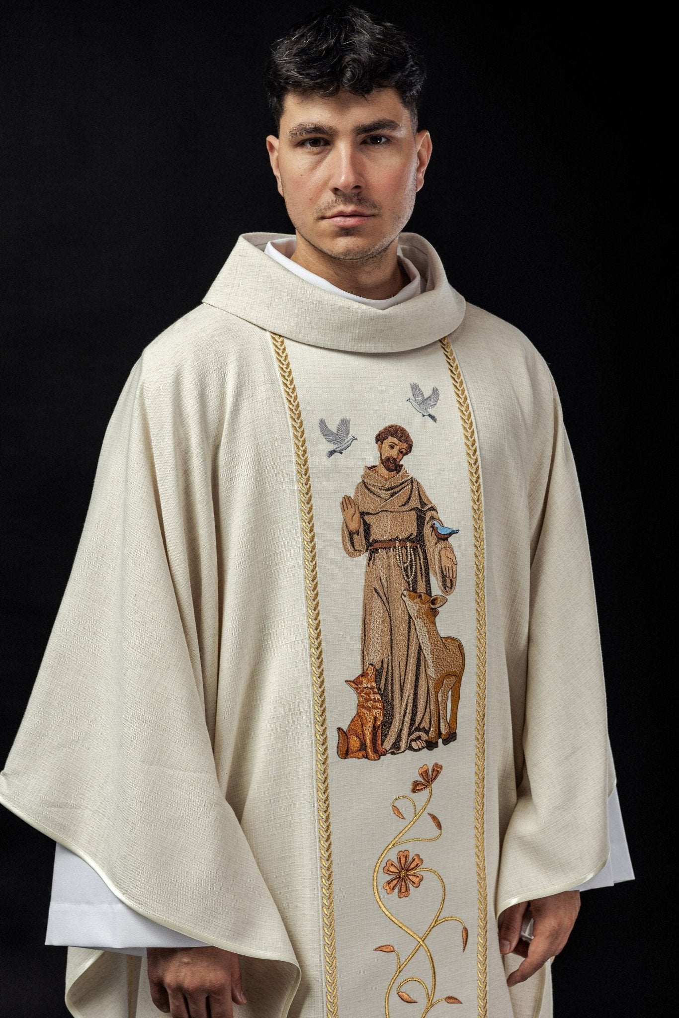 Chasuble brodée à l'effigie de saint François KOW2/017/05/49 - CHASUBLES.FR