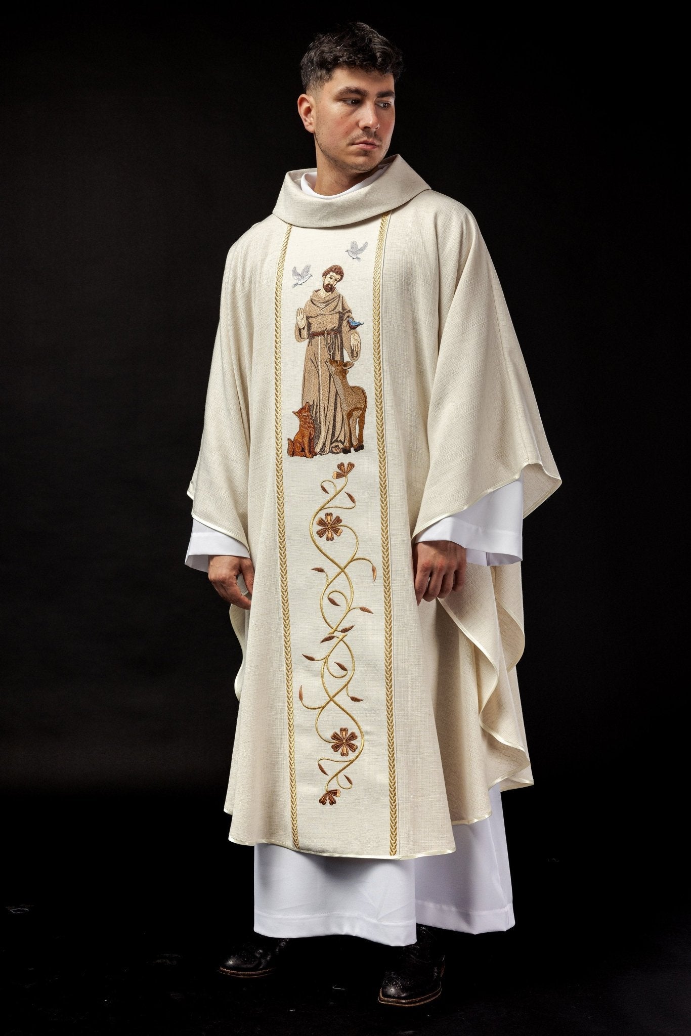 Chasuble brodée à l'effigie de saint François KOW2/017/05/49 - CHASUBLES.FR