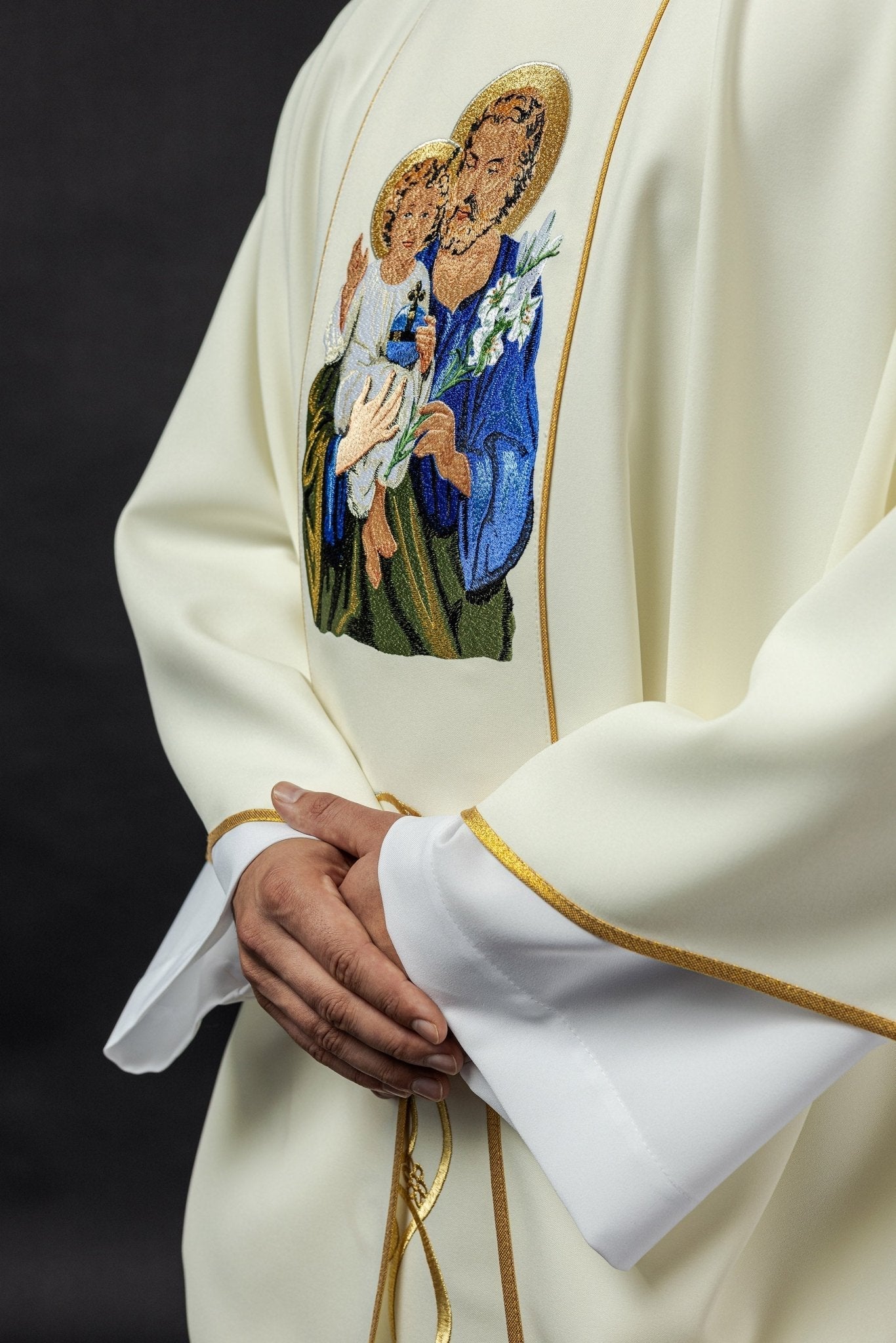 Chasuble brodée à l'effigie de saint Joseph KOW2/012/05/01 - CHASUBLES.FR