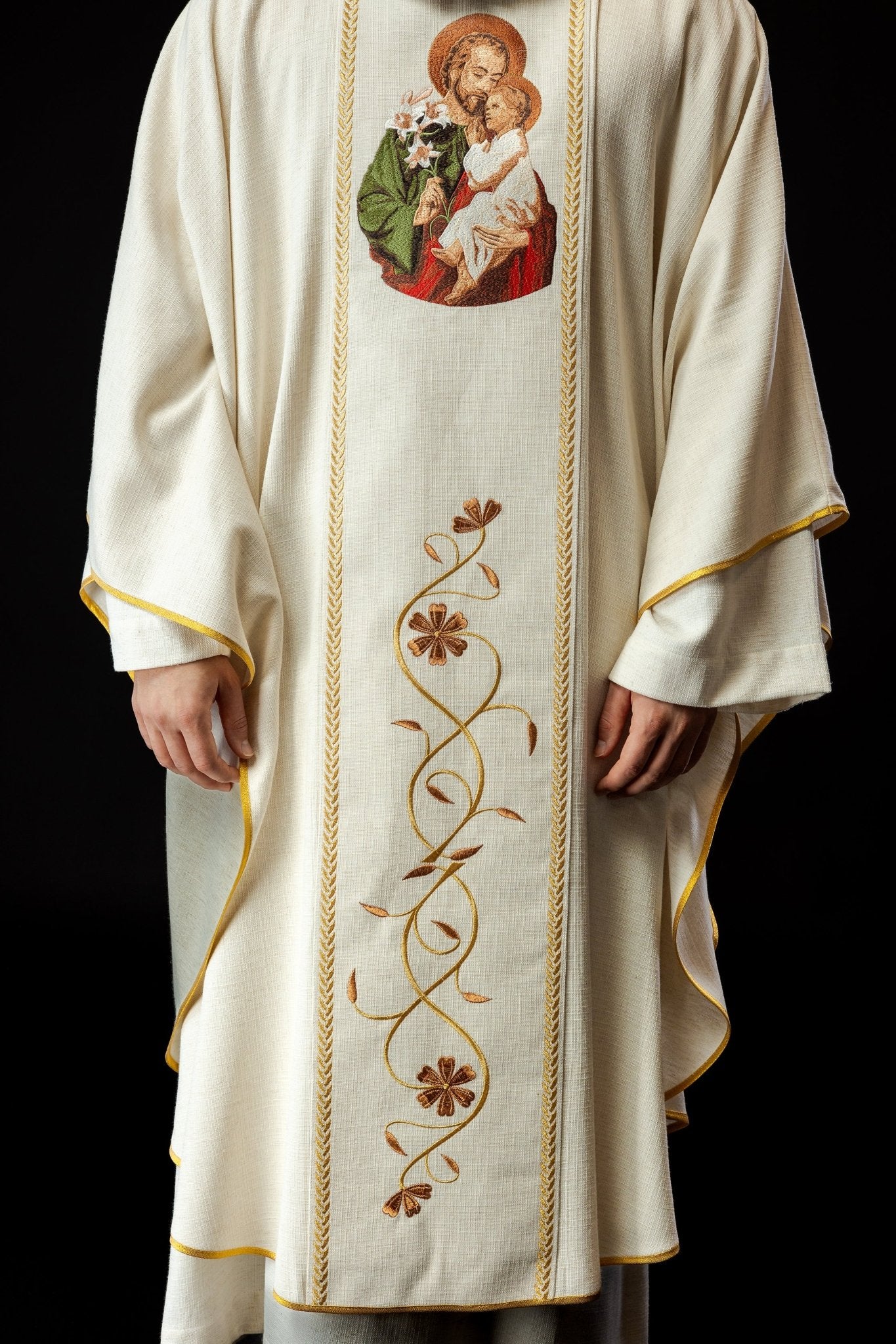 Chasuble brodée à l'effigie de saint Joseph KOW2/018/05/49 - CHASUBLES.FR