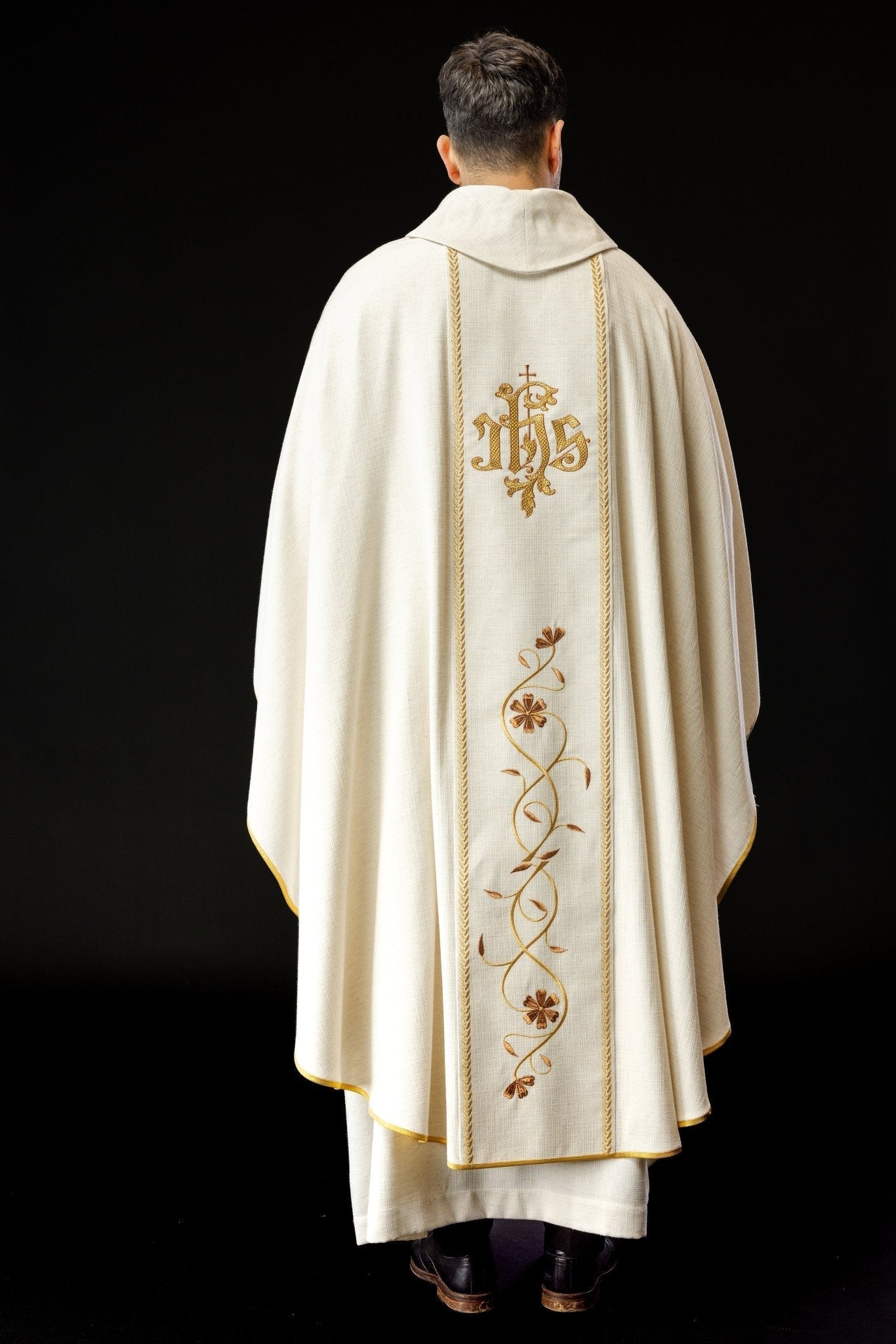 Chasuble brodée à l'effigie de saint Joseph KOW2/018/05/49 - CHASUBLES.FR