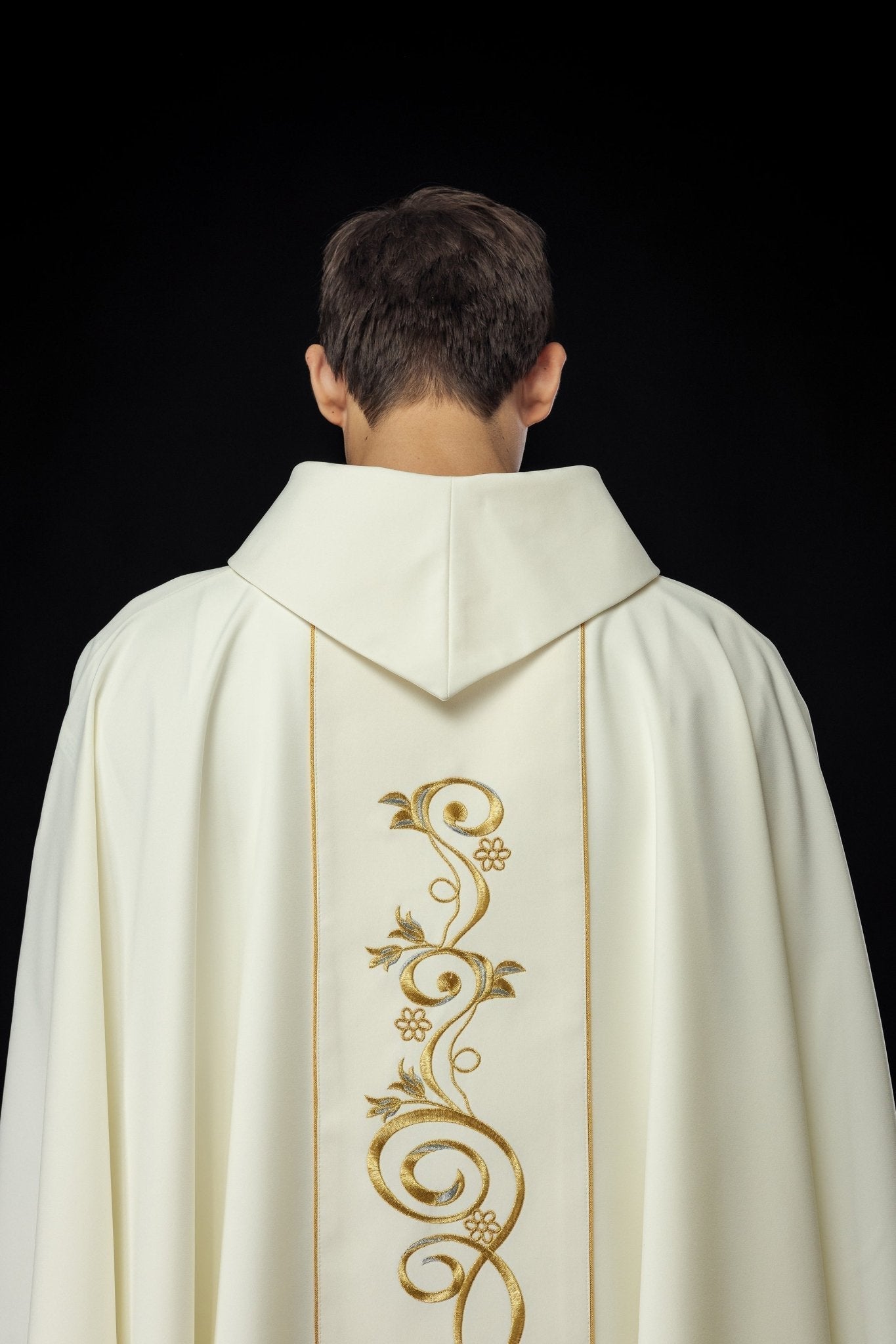 Chasuble brodée avec l'image de la Sainte Famille pour Noël KOW2/014/05/01 - CHASUBLES.FR