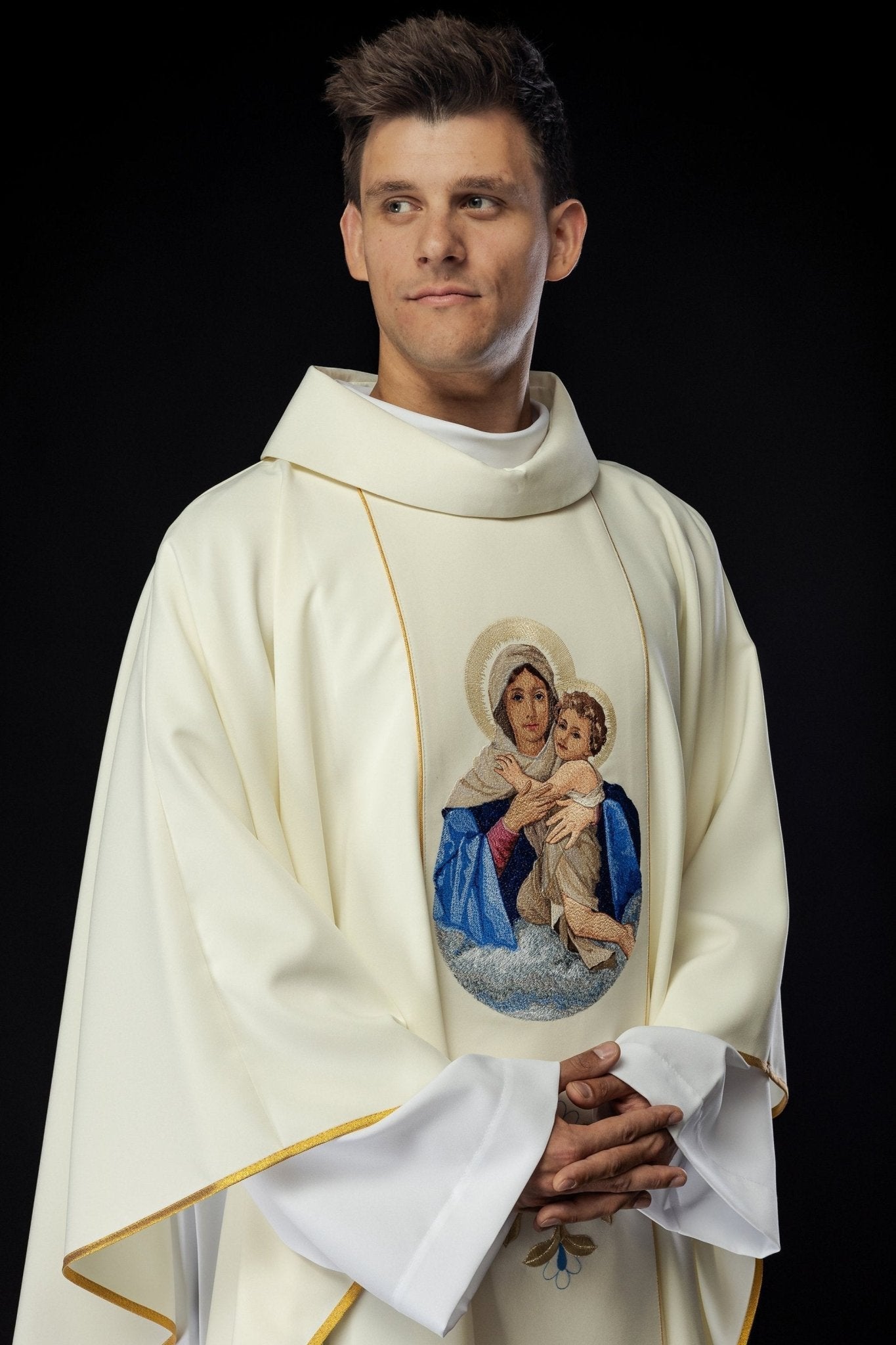 Chasuble brodée avec l'image de la Vierge Marie et de l'Enfant KOW2/007/05/01 - CHASUBLES.FR
