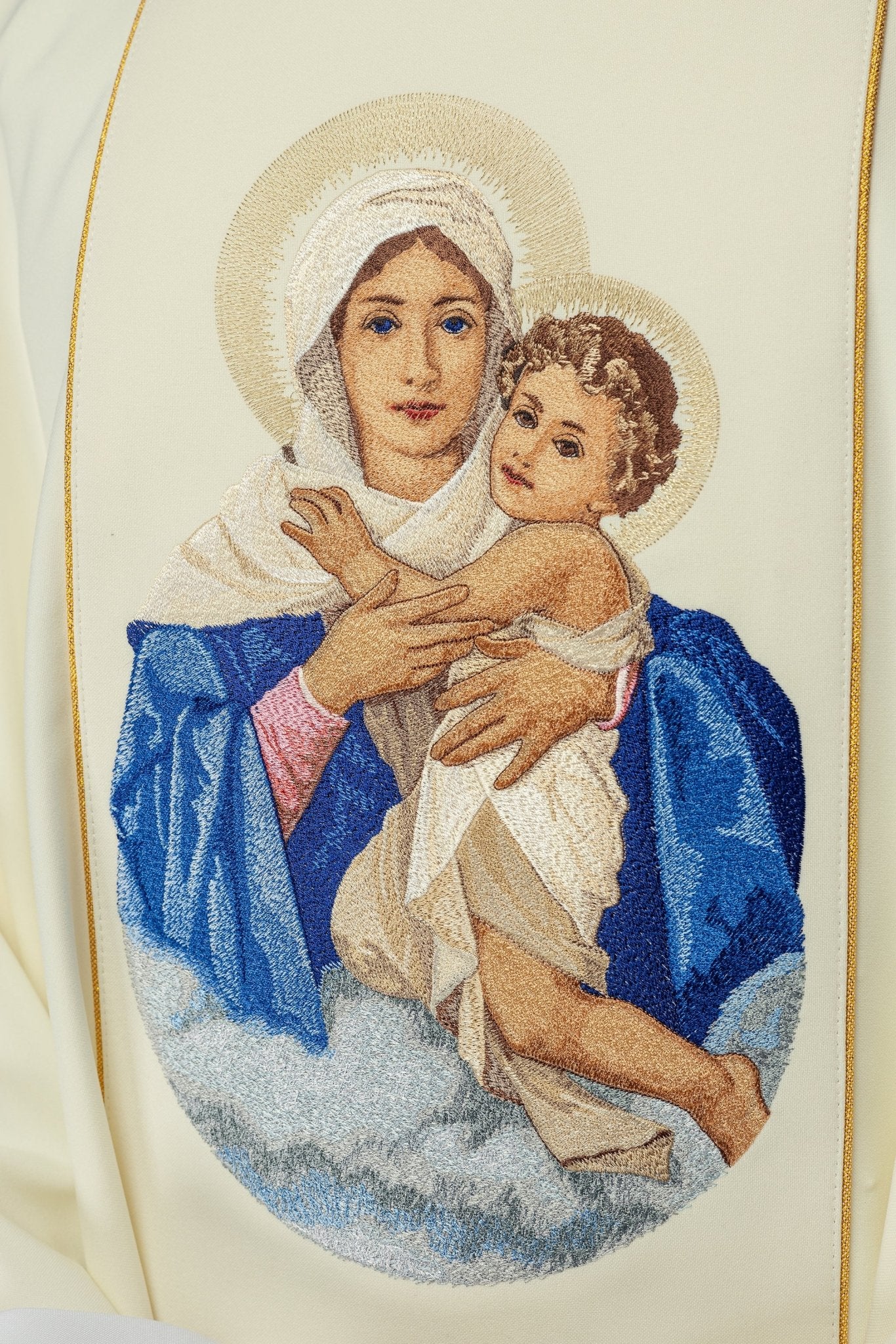 Chasuble brodée avec l'image de la Vierge Marie et de l'Enfant KOW2/007/05/01 - CHASUBLES.FR