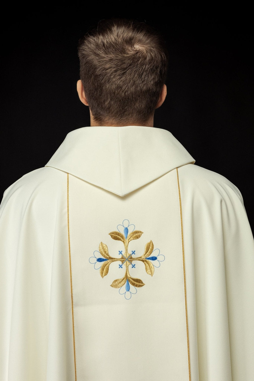 Chasuble brodée avec l'image de Notre - Dame de Fatima KOW2/002/05/01 - CHASUBLES.FR