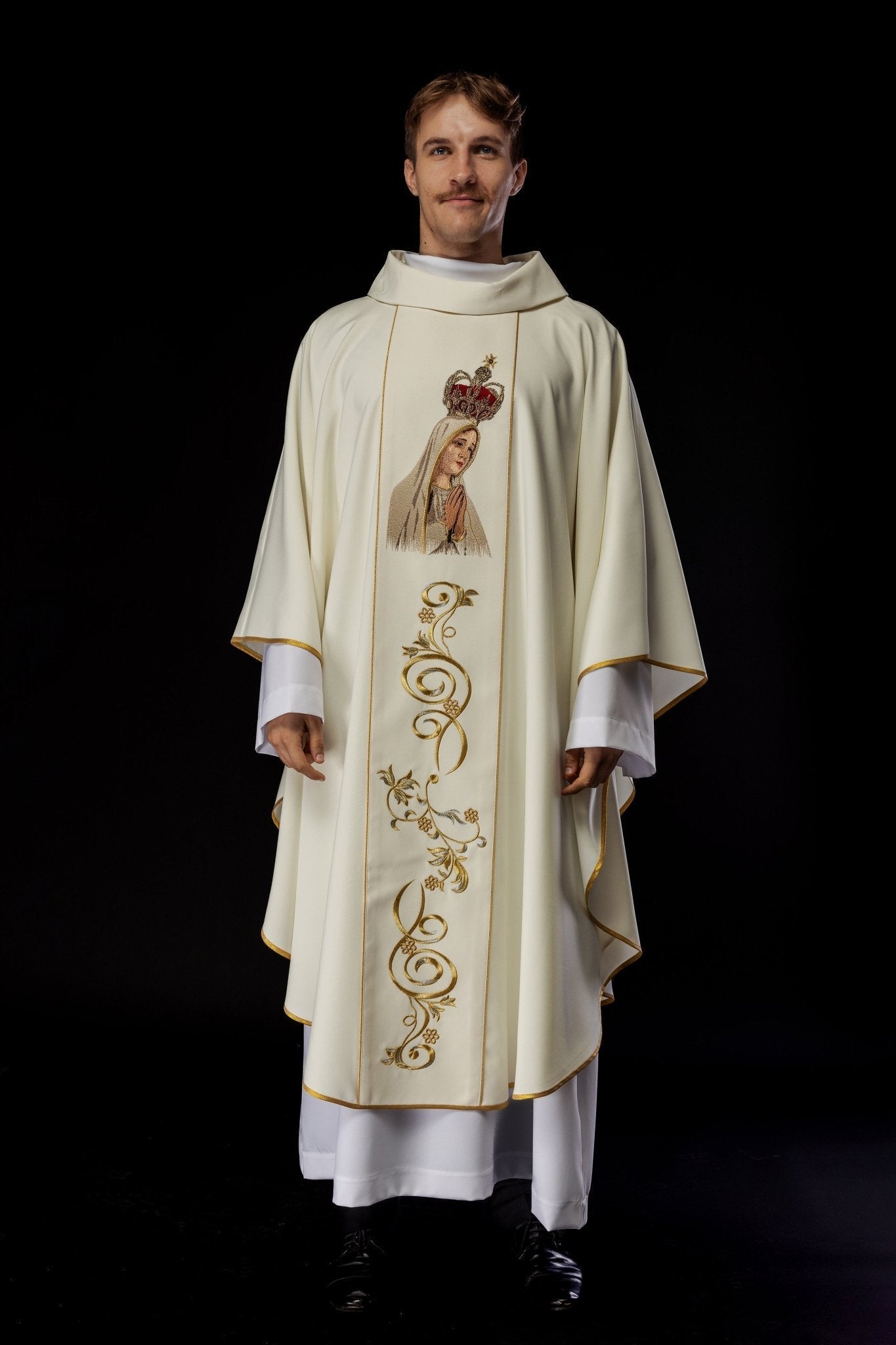 Chasuble brodée avec l'image de Notre - Dame de Fatima KOW2/005/05/01 - CHASUBLES.FR