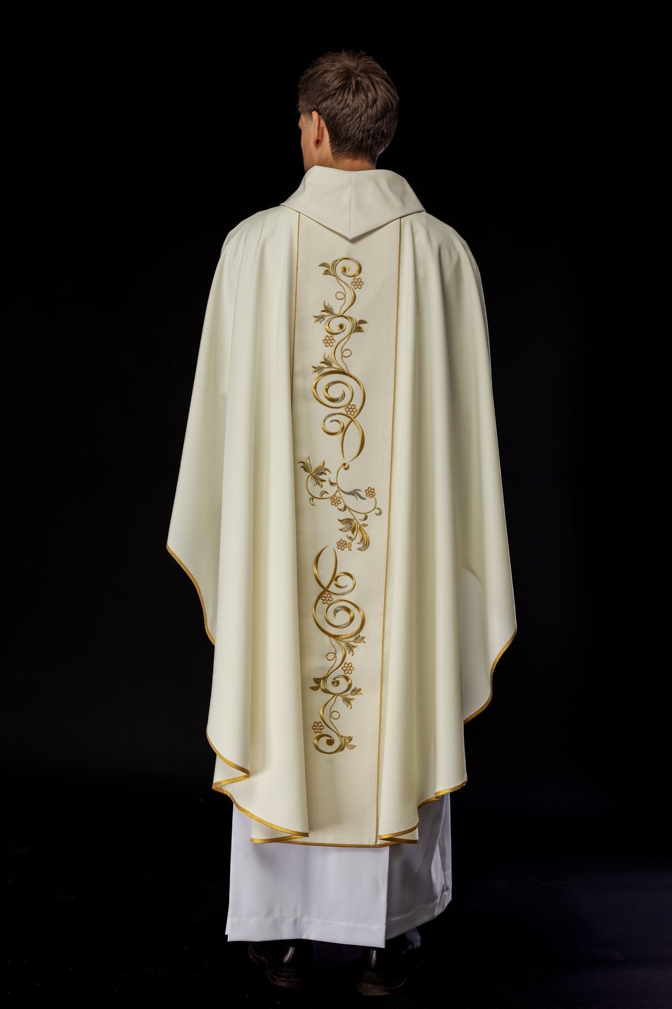 Chasuble brodée avec l'image de Notre - Dame de Fatima KOW2/004/05/01 - CHASUBLES.FR