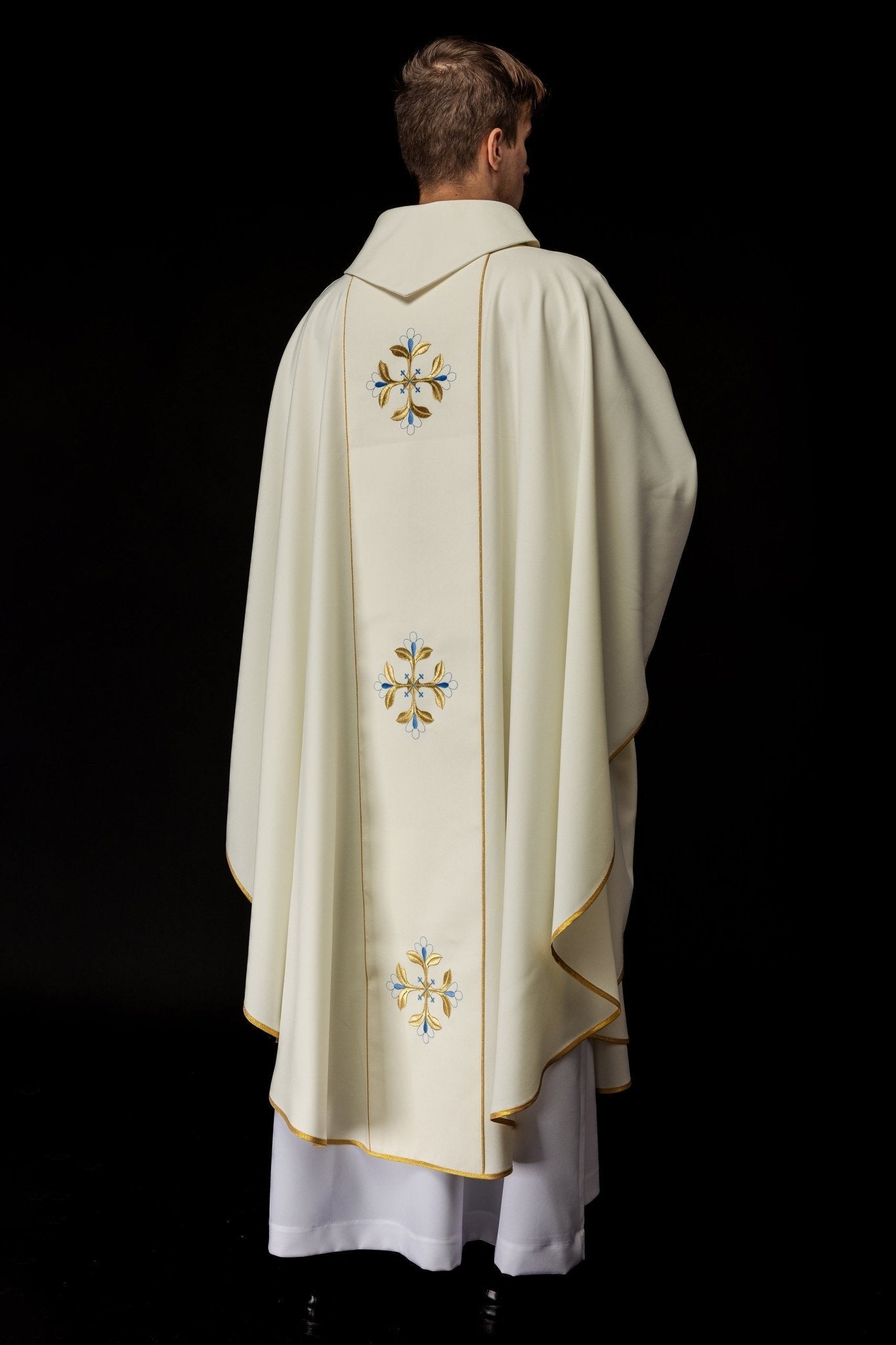 Chasuble brodée avec l'image de Notre - Dame de Fatima KOW2/002/05/01 - CHASUBLES.FR