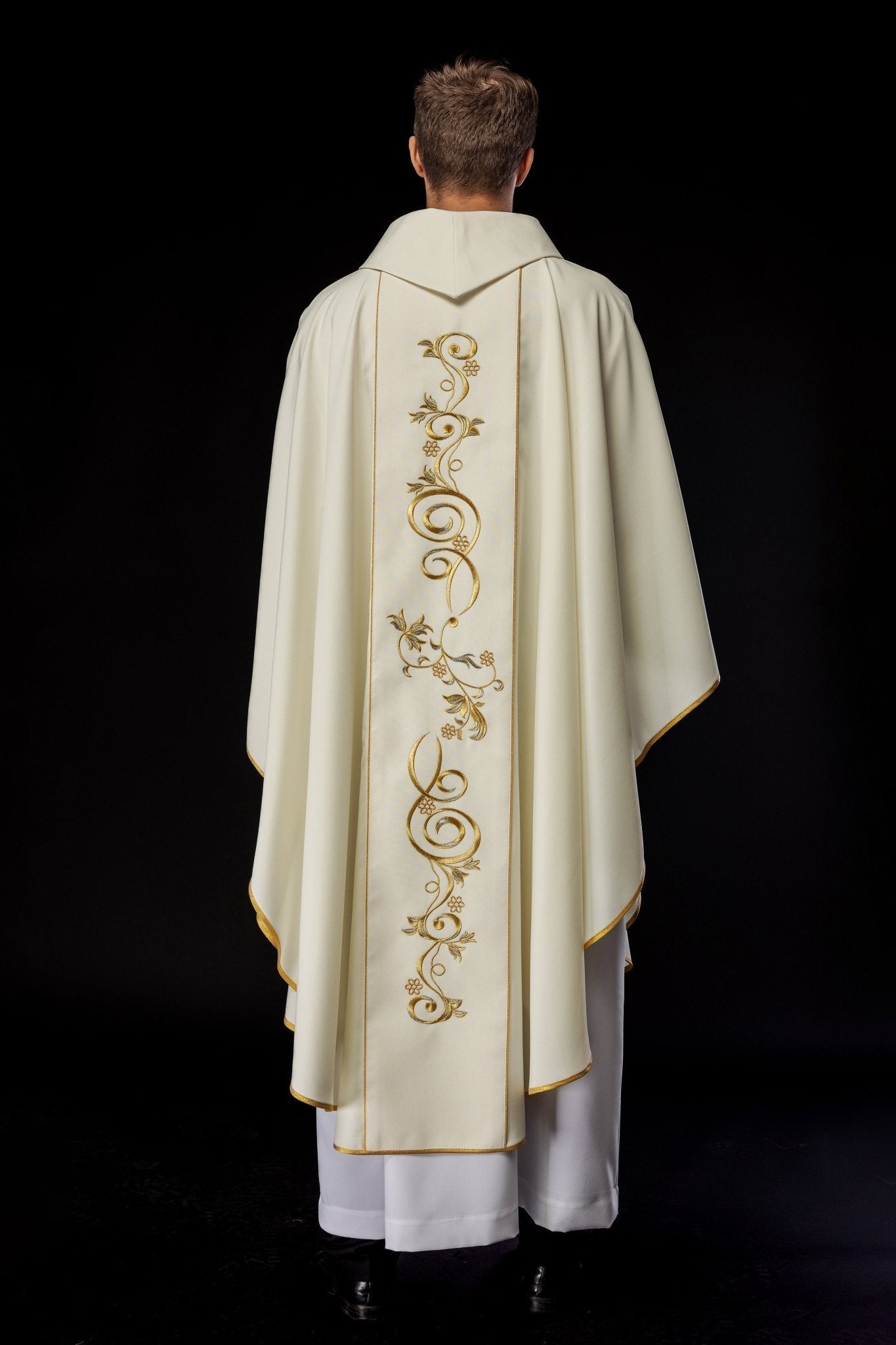 Chasuble brodée avec l'image du Cœur de Marie KOW2/006/05/01 - CHASUBLES.FR