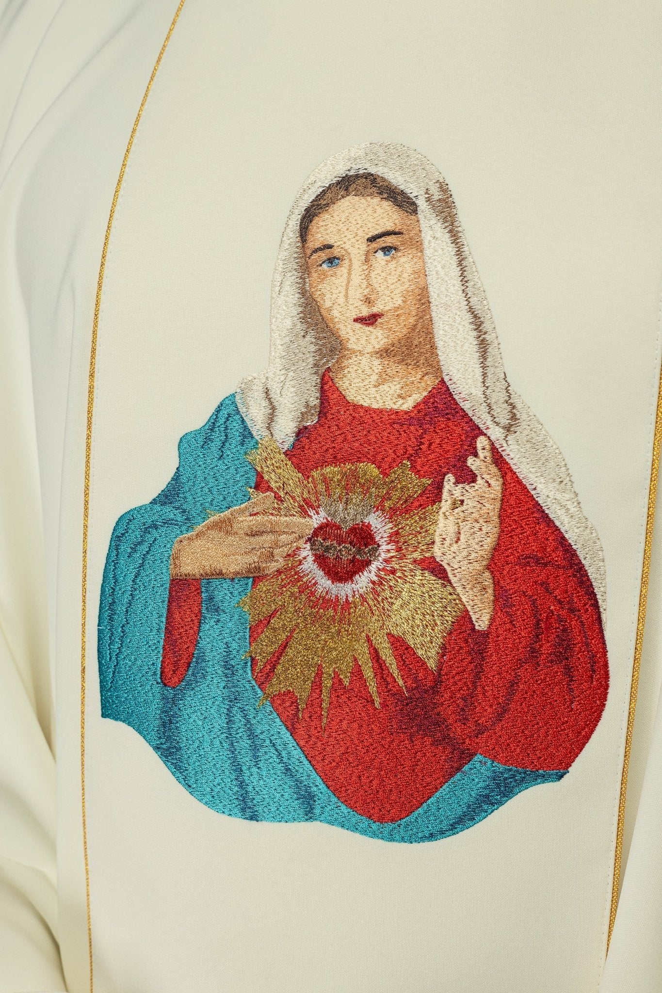 Chasuble brodée avec l'image du Cœur de Marie KOW2/006/05/01 - CHASUBLES.FR