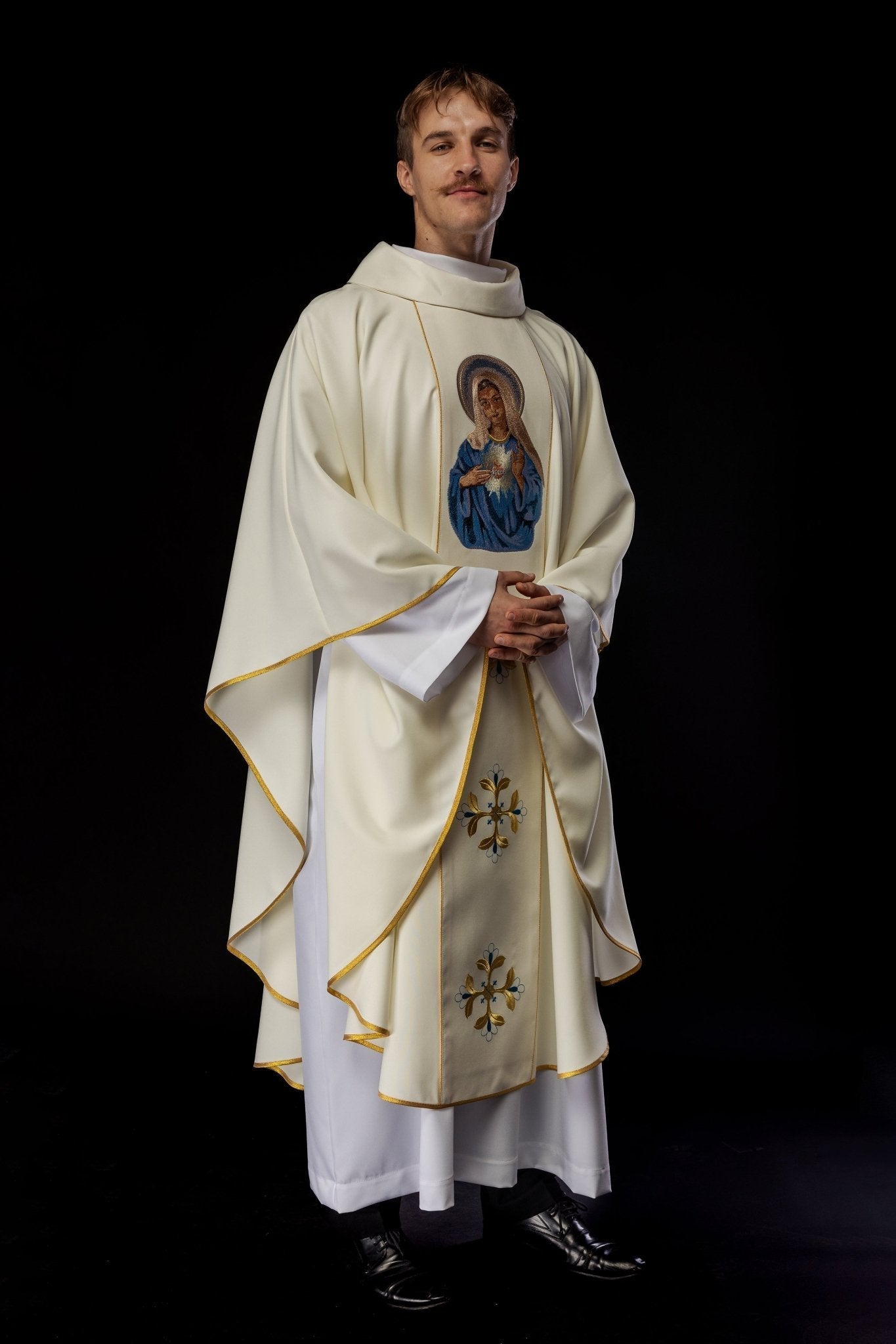 Chasuble brodée avec l'image du Cœur de Marie KOW2/003/05/01 - CHASUBLES.FR