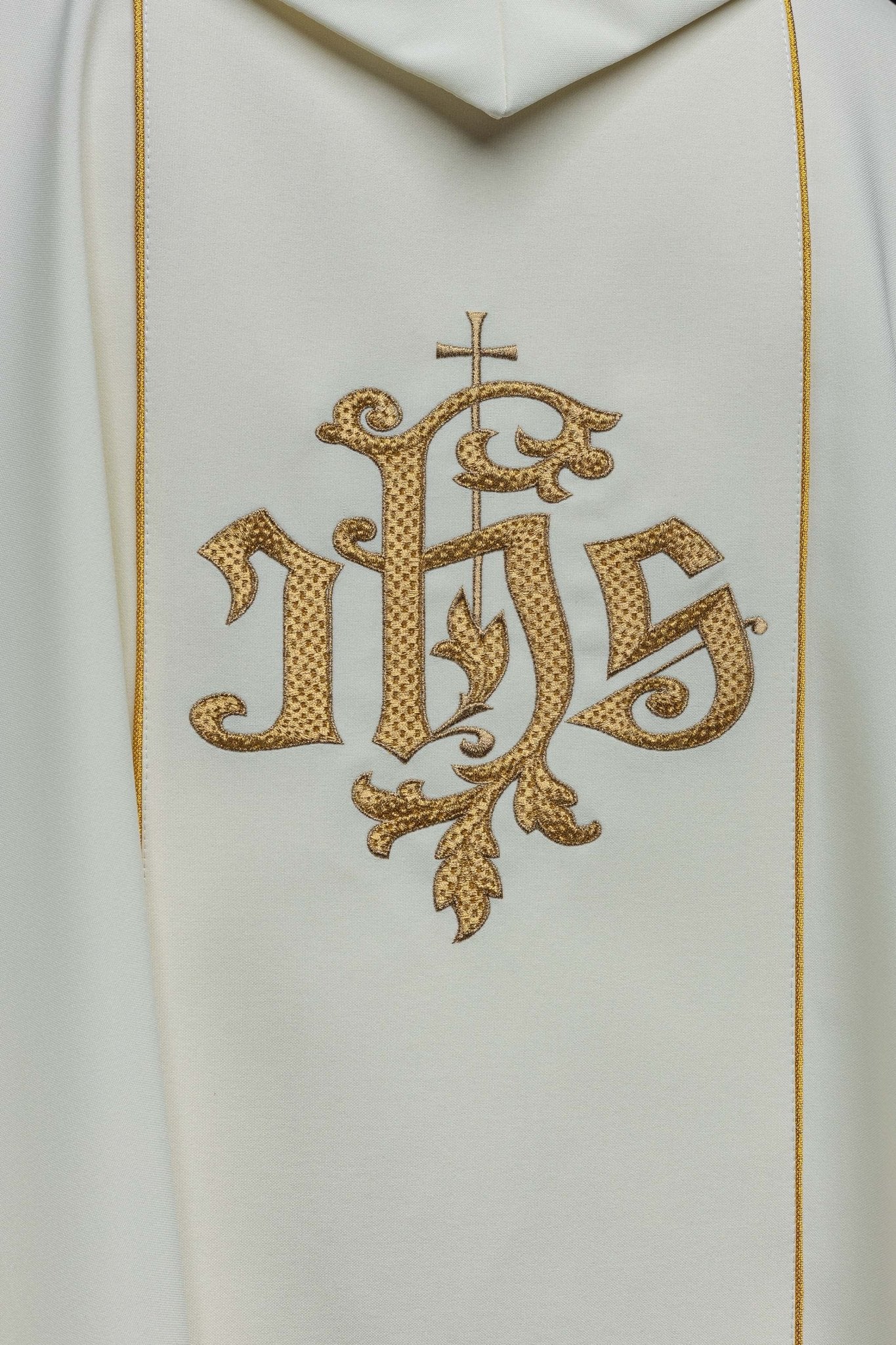 Chasuble brodée de Jésus Miséricordieux et IHS écru KOR/113/05/01 ECRU - CHASUBLES.FR