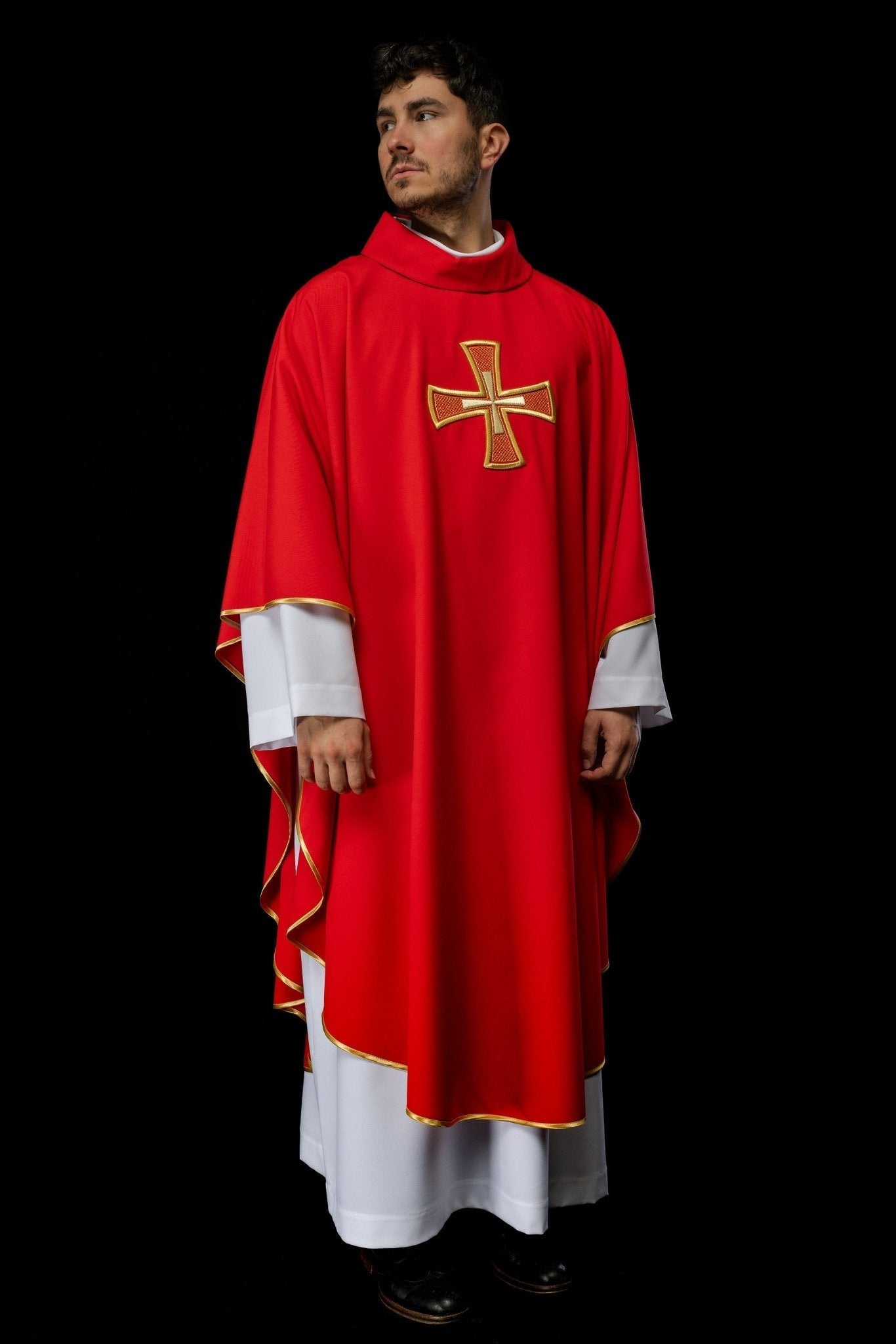 Chasuble brodée IHS Rouge KOR/258/02/12 - CHASUBLES.FR