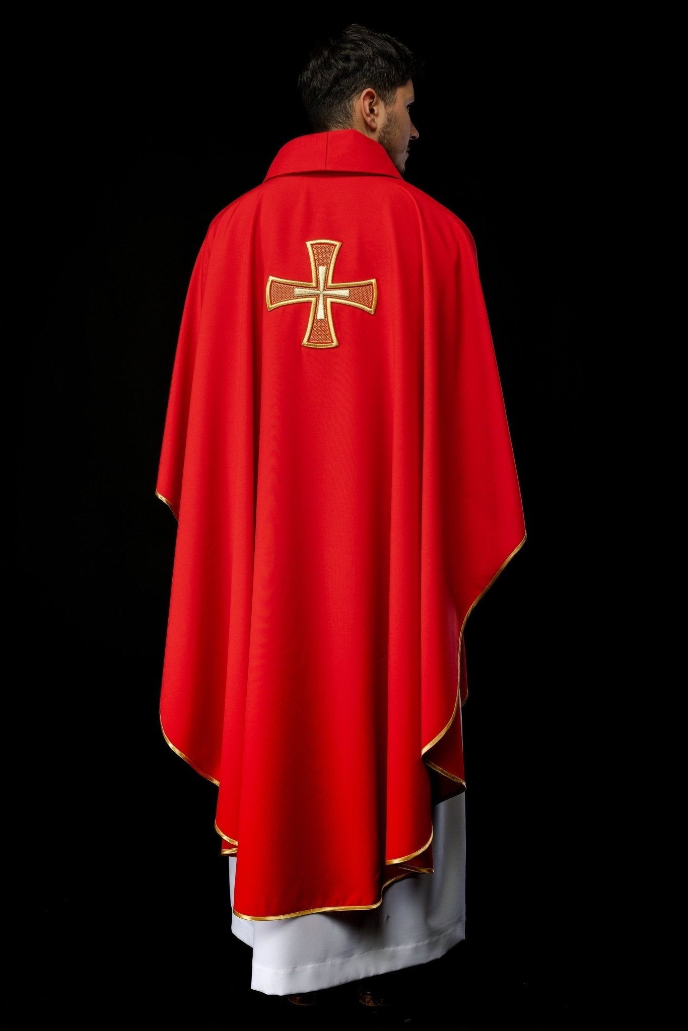 Chasuble brodée IHS Rouge KOR/258/02/12 - CHASUBLES.FR