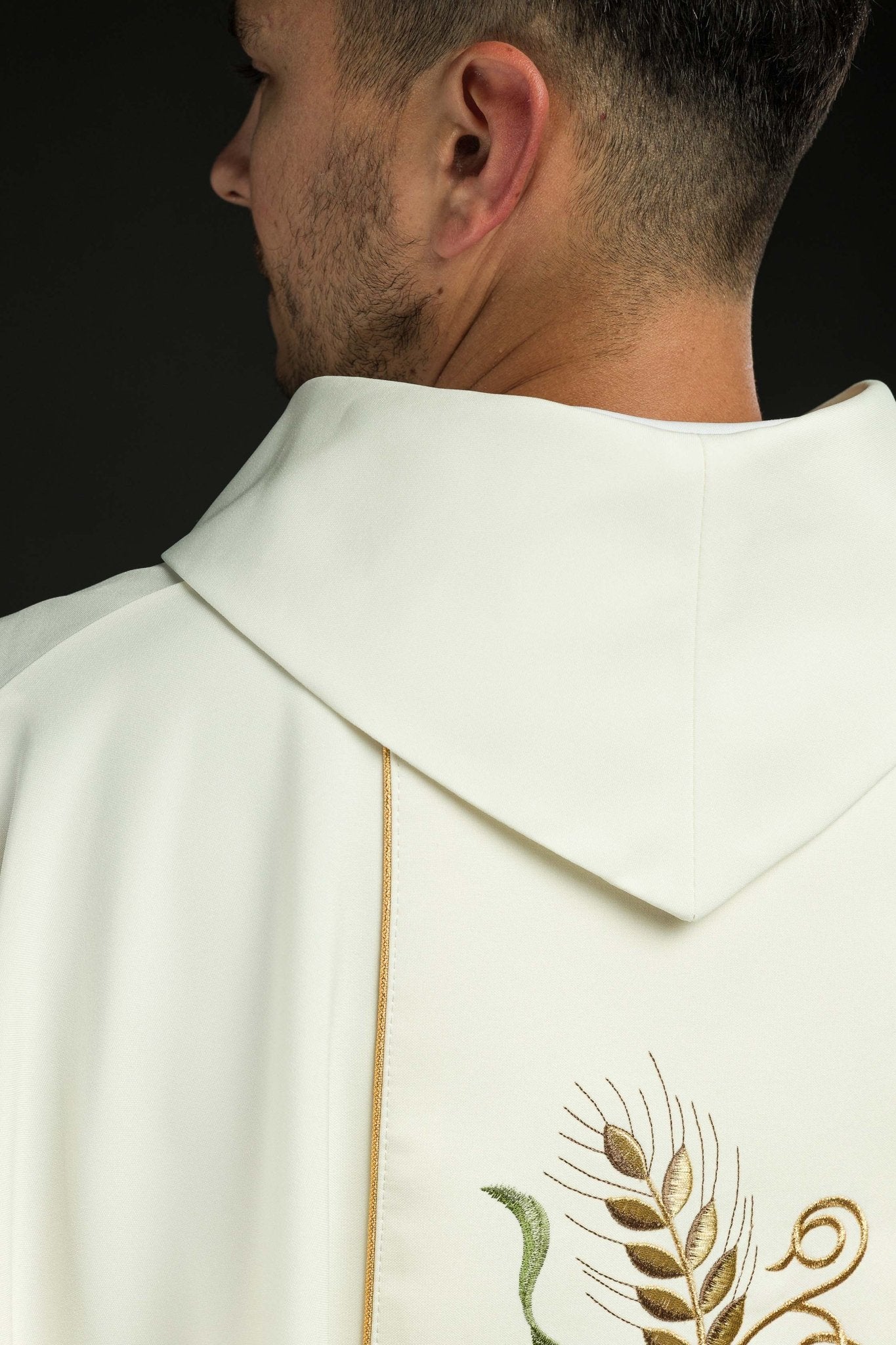 Chasuble de ceinture brodée du symbole IHS, des oreilles et des raisins écrus KOR/117/05/01 ECRU - CHASUBLES.FR