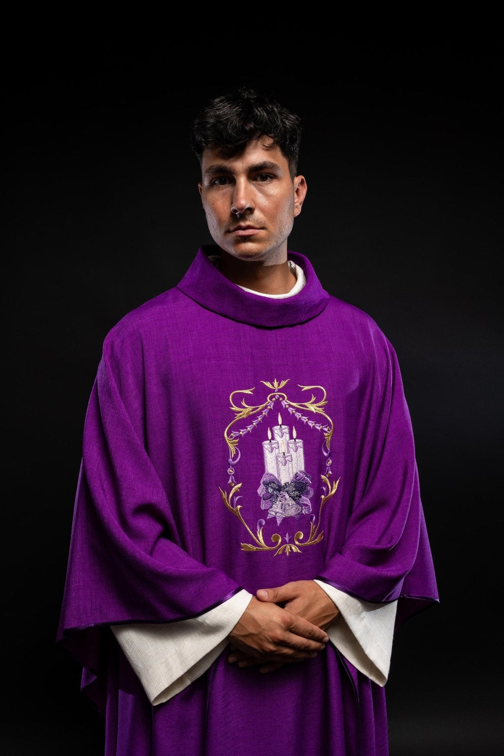 Chasuble de l'Avent avec broderie de bougie KOR/254/03/03 FIOLET - CHASUBLES.FR