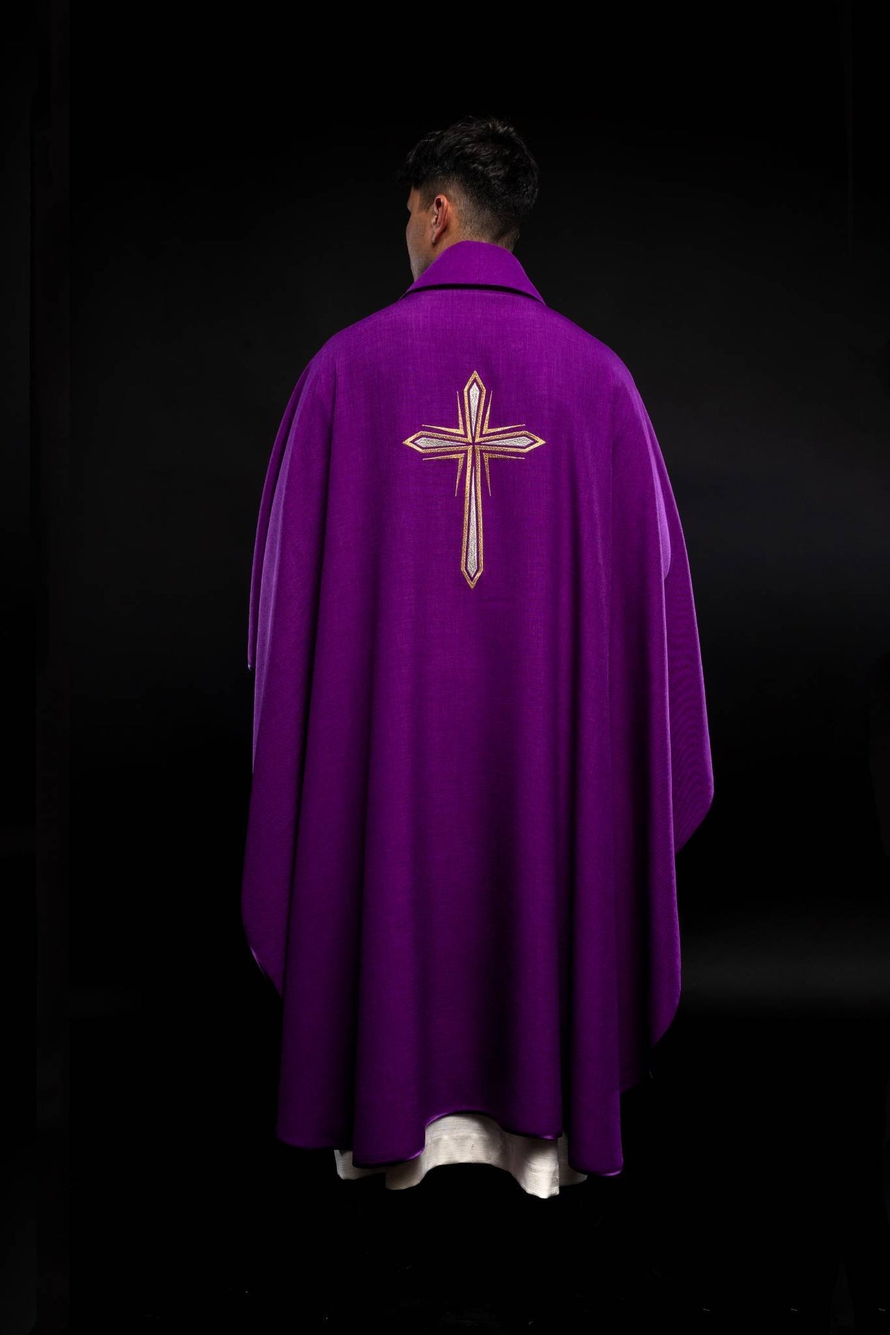 Chasuble de l'Avent avec broderie de bougie KOR/254/03/03 FIOLET - CHASUBLES.FR