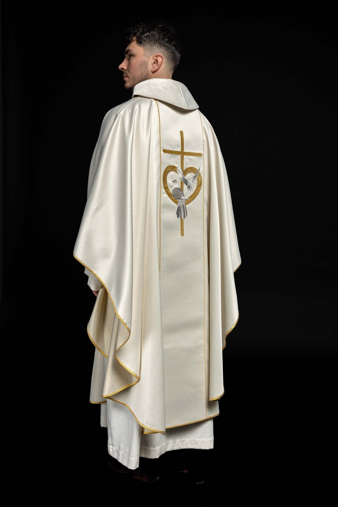 Chasuble de mariage de couleur écrue KOR/219/10/54 ZŁOTY - CHASUBLES.FR