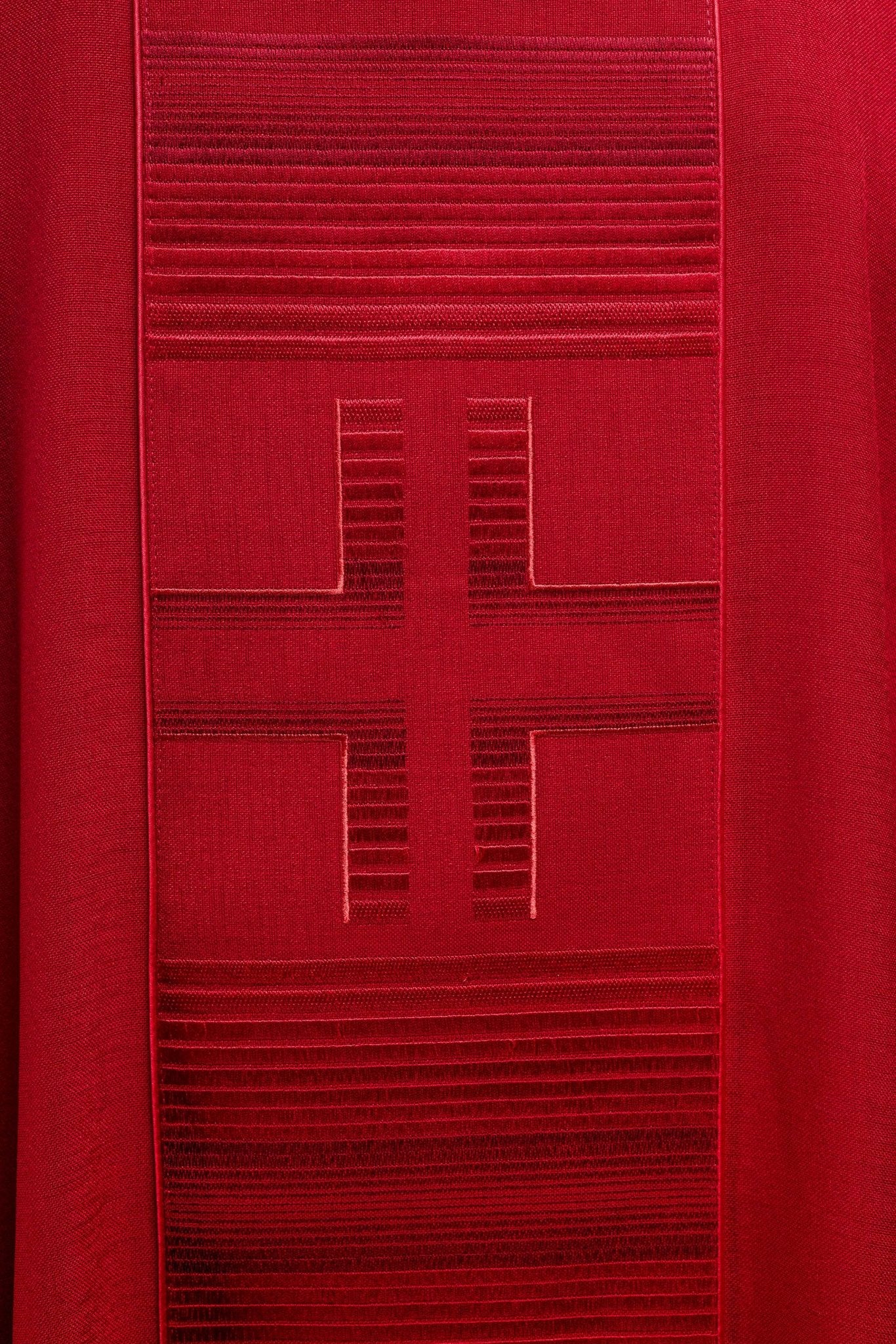 Chasuble doré brodé avec le motif du Cœur de Jésus et du Calice HA7032-02 CZERWONY - CHASUBLES.FR