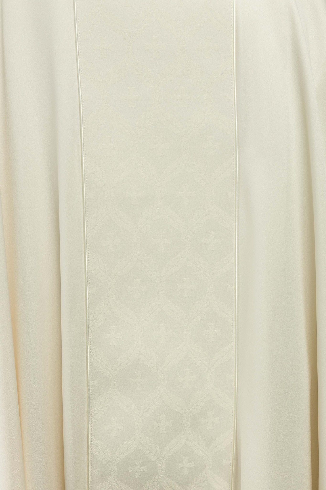 Chasuble écru avec bande jacquard ornée de croix KOR/402/05/53 - CHASUBLES.FR