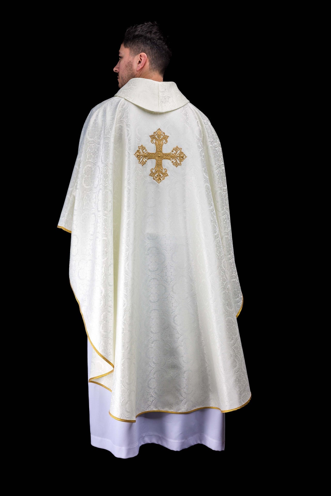 Chasuble écru avec croix tissu jacquard KOR/403/05/11 - CHASUBLES.FR