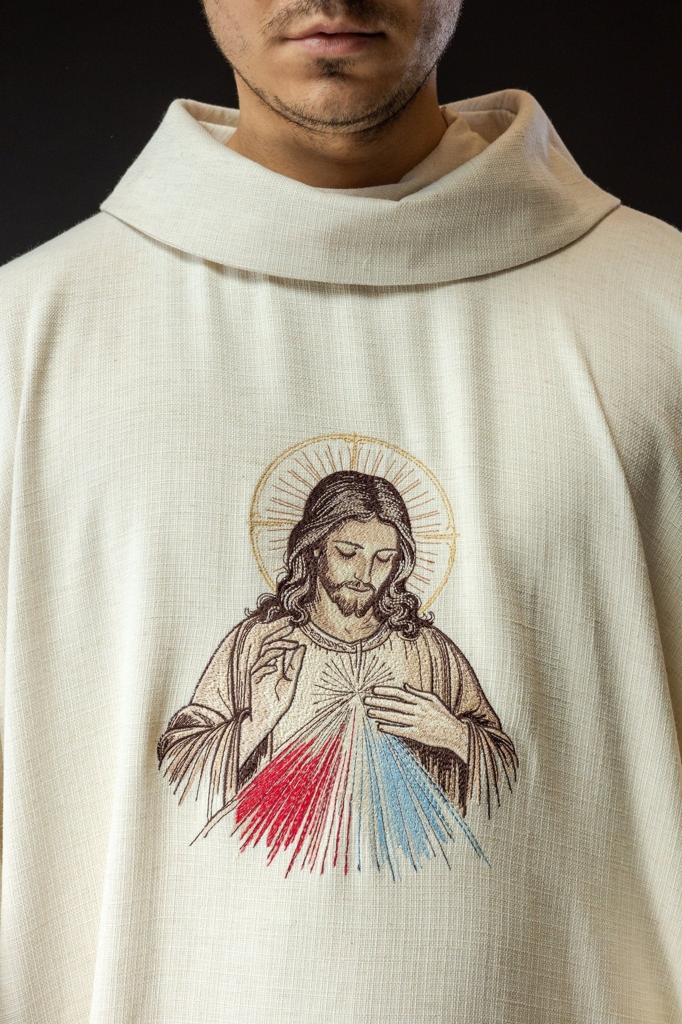 Chasuble écru avec image de la Miséricorde Divine KOW2/031/05/49 - CHASUBLES.FR