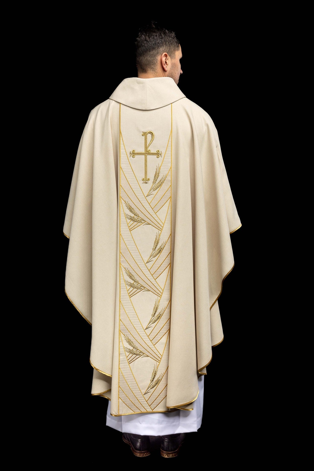 Chasuble écrue avec bande brodée Pax LE/7050/05 - CHASUBLES.FR