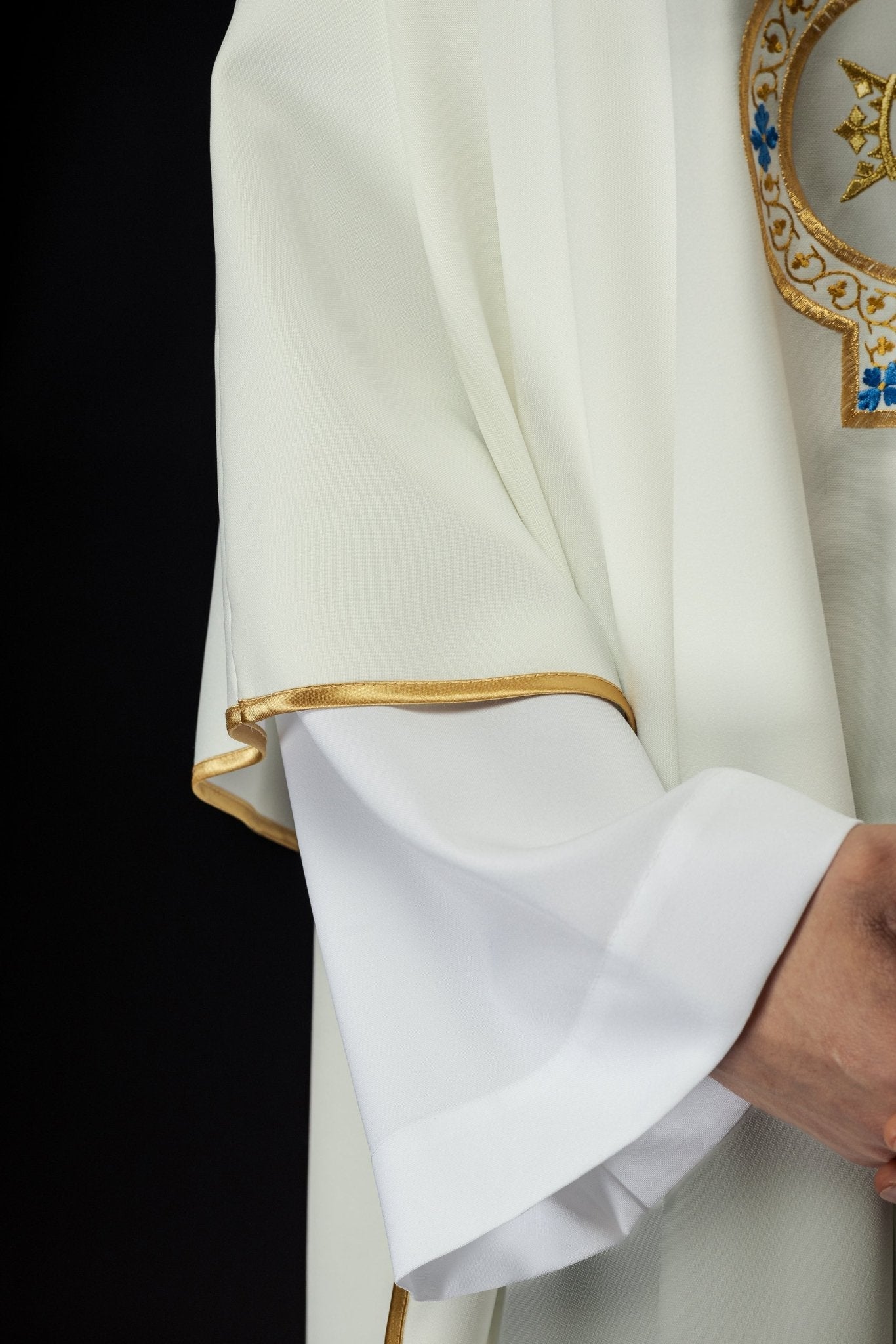 Chasuble écrue avec motif marial KOR/384/05/12 - CHASUBLES.FR