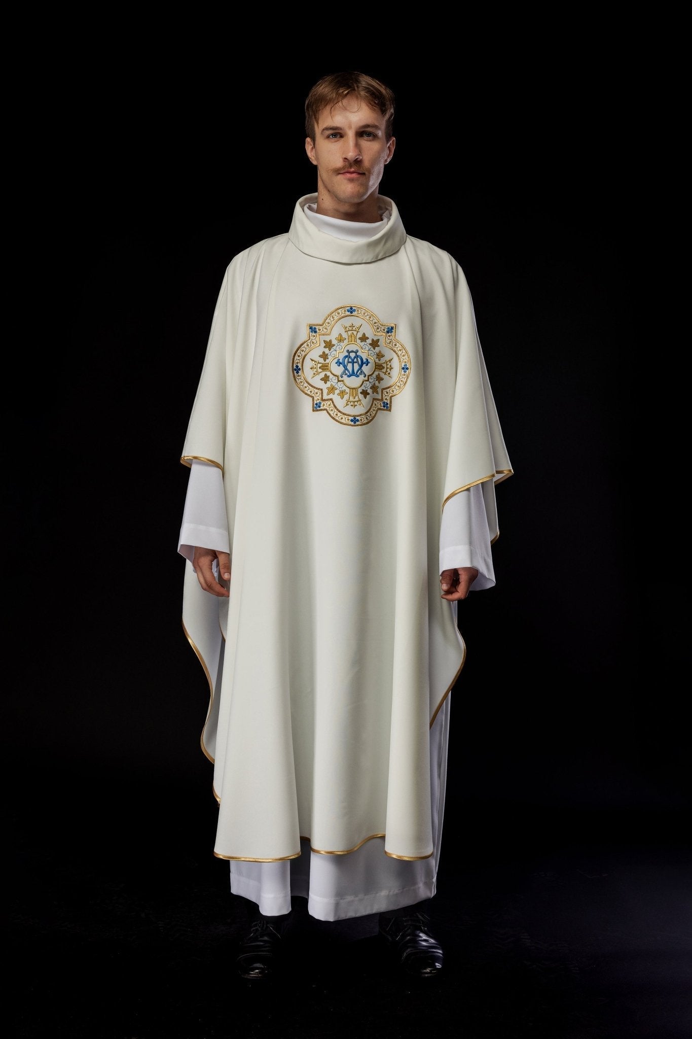 Chasuble écrue avec motif marial KOR/384/05/12 - CHASUBLES.FR