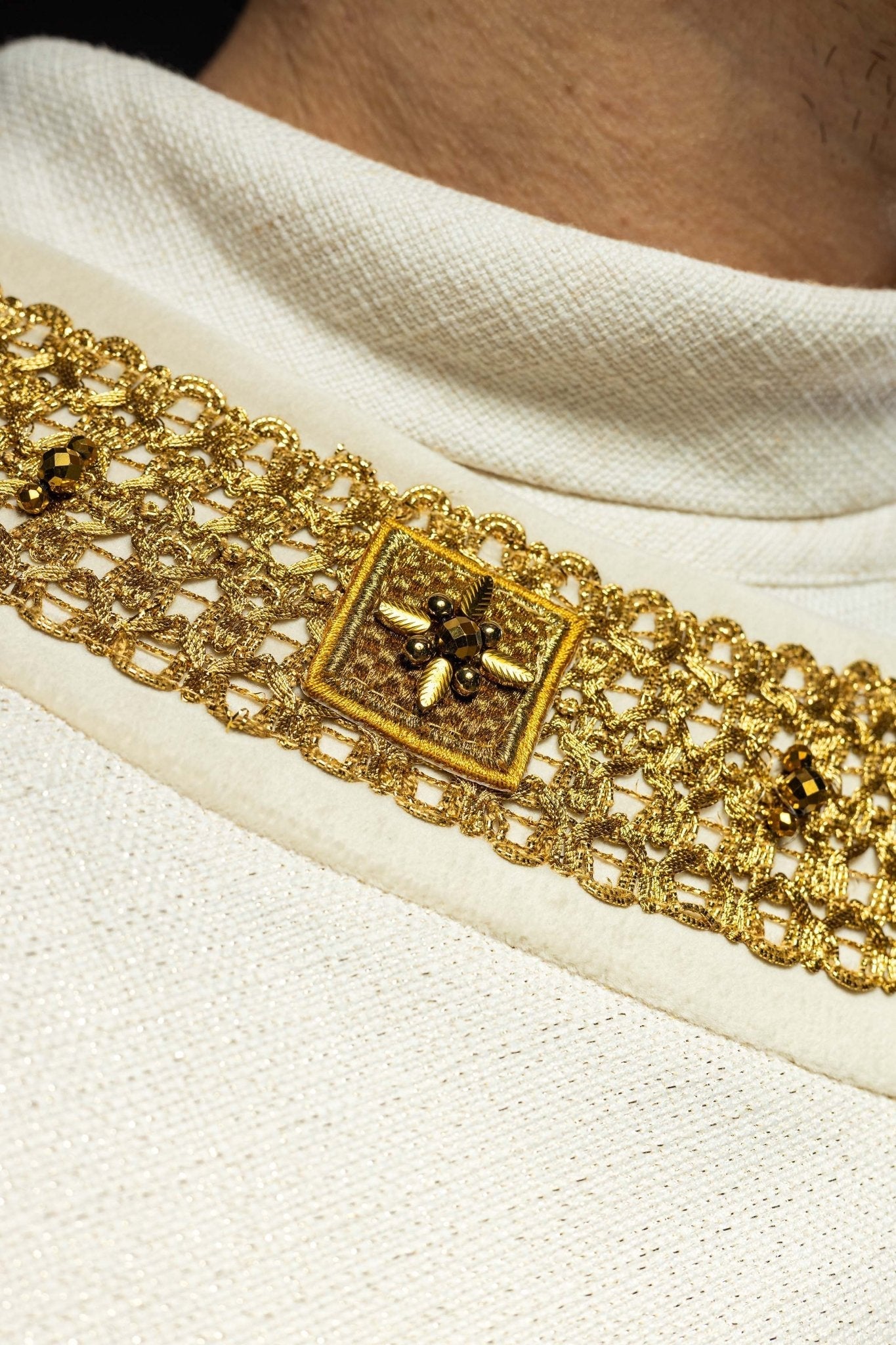 Chasuble fait main avec pierres naturelles – Modèle Handmade 7002 HM/7002/05/71 - CHASUBLES.FR