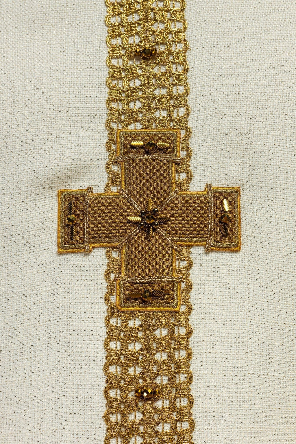 Chasuble fait main avec pierres naturelles – Modèle Handmade 7002 HM/7002/05/71 - CHASUBLES.FR