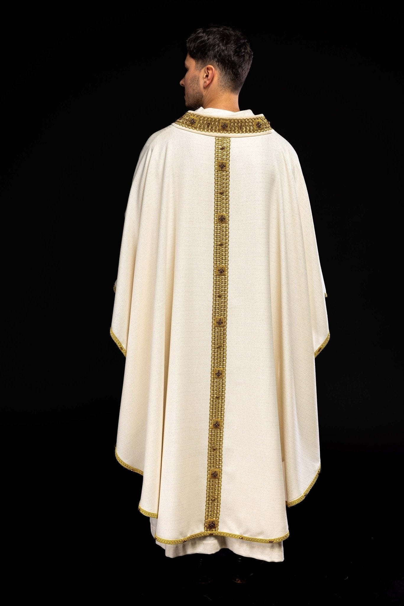 Chasuble fait main avec pierres naturelles – Modèle Handmade 7002 HM/7002/05/71 - CHASUBLES.FR
