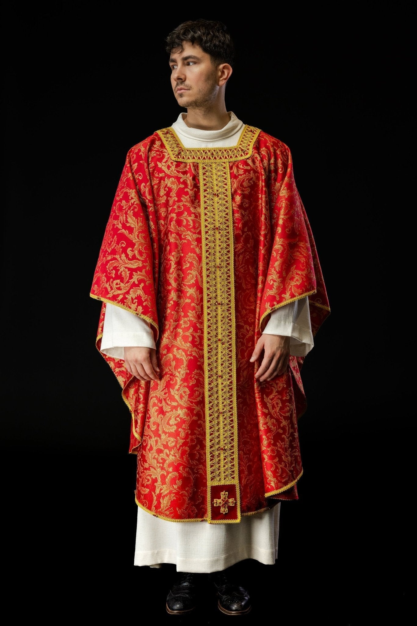 Chasuble faite à la main avec des pierres naturelles Fait à la main 7009 HM/7009/02/90 - CHASUBLES.FR