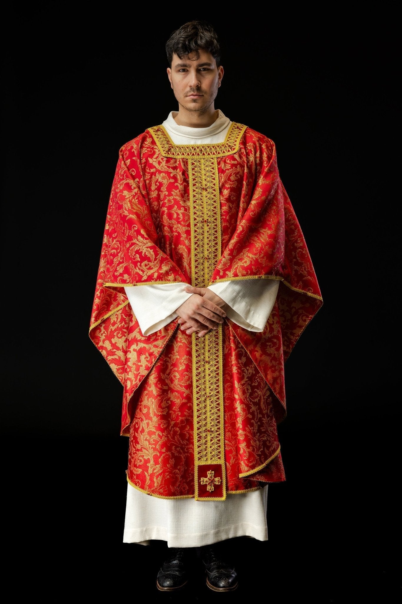 Chasuble faite à la main avec des pierres naturelles Fait à la main 7009 HM/7009/02/90 - CHASUBLES.FR