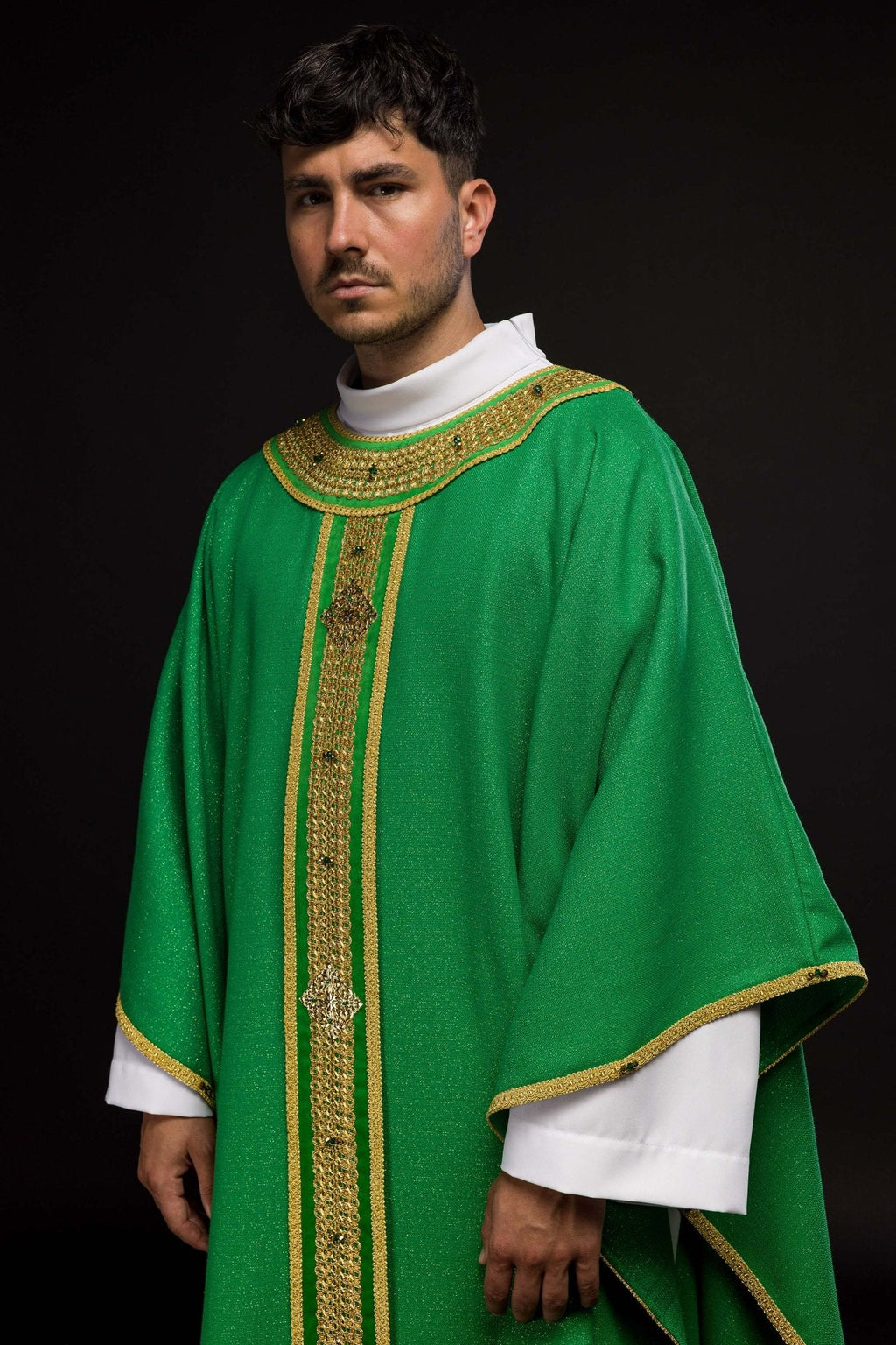 Chasuble faite à la main avec des pierres naturelles Handmade 7001 HM/7001/01/71/PA01 - CHASUBLES.FR