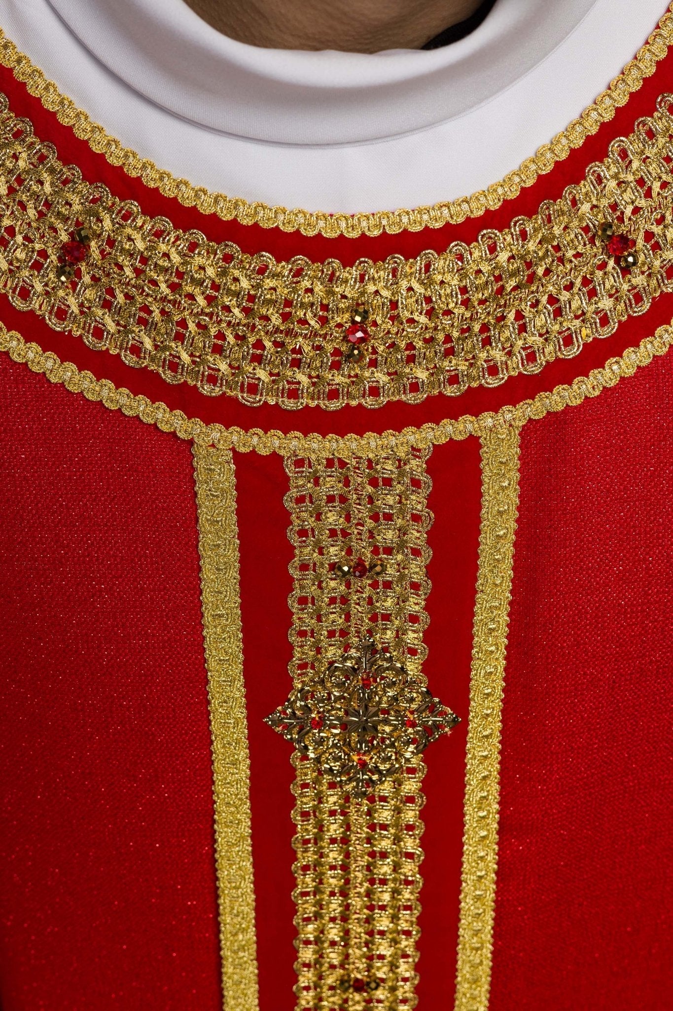 Chasuble faite à la main avec des pierres naturelles Handmade 7001 HM/7001/02/71/PA02 - CHASUBLES.FR