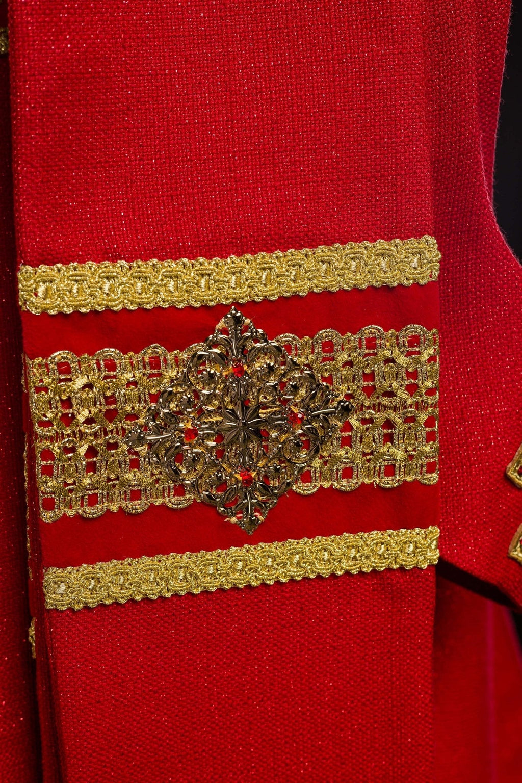 Chasuble faite à la main avec des pierres naturelles Handmade 7001 HM/7001/02/71/PA02 - CHASUBLES.FR