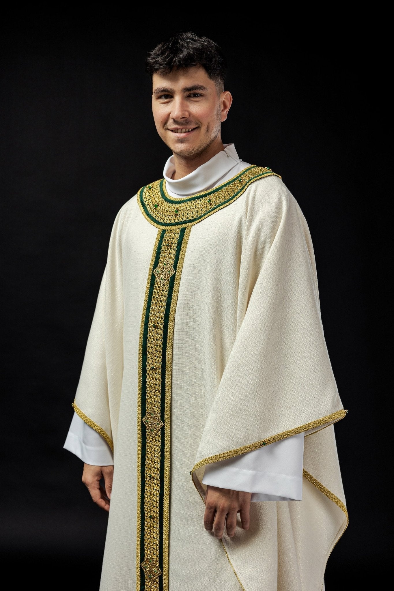 Chasuble faite à la main avec Fait à la main 7001 HM/7001/05/71/PA01 - CHASUBLES.FR