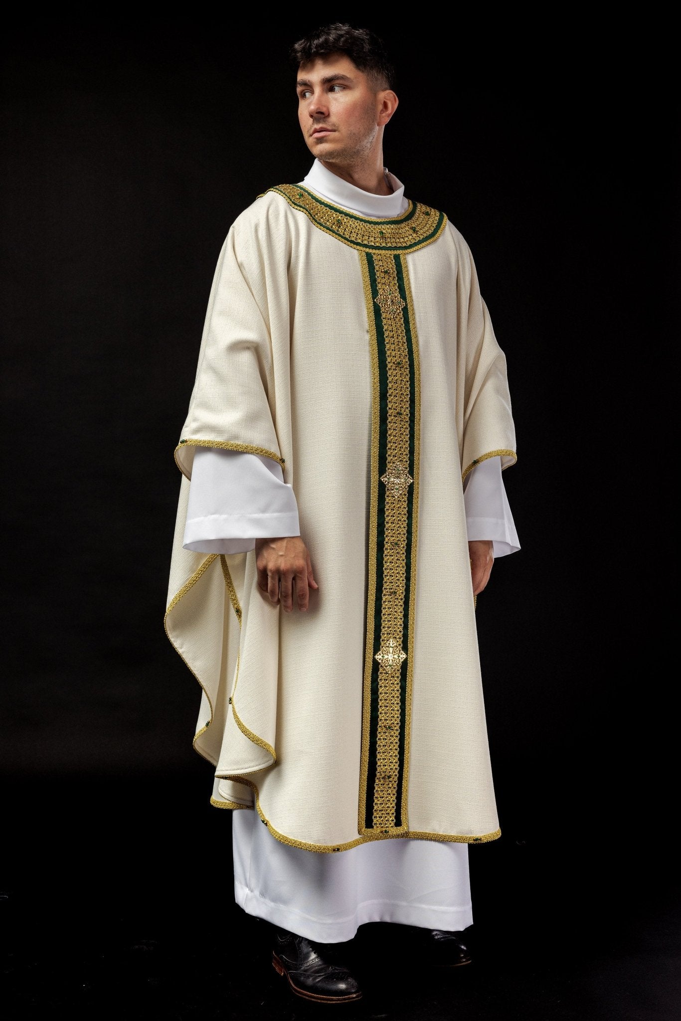 Chasuble faite à la main avec Fait à la main 7001 HM/7001/05/71/PA01 - CHASUBLES.FR