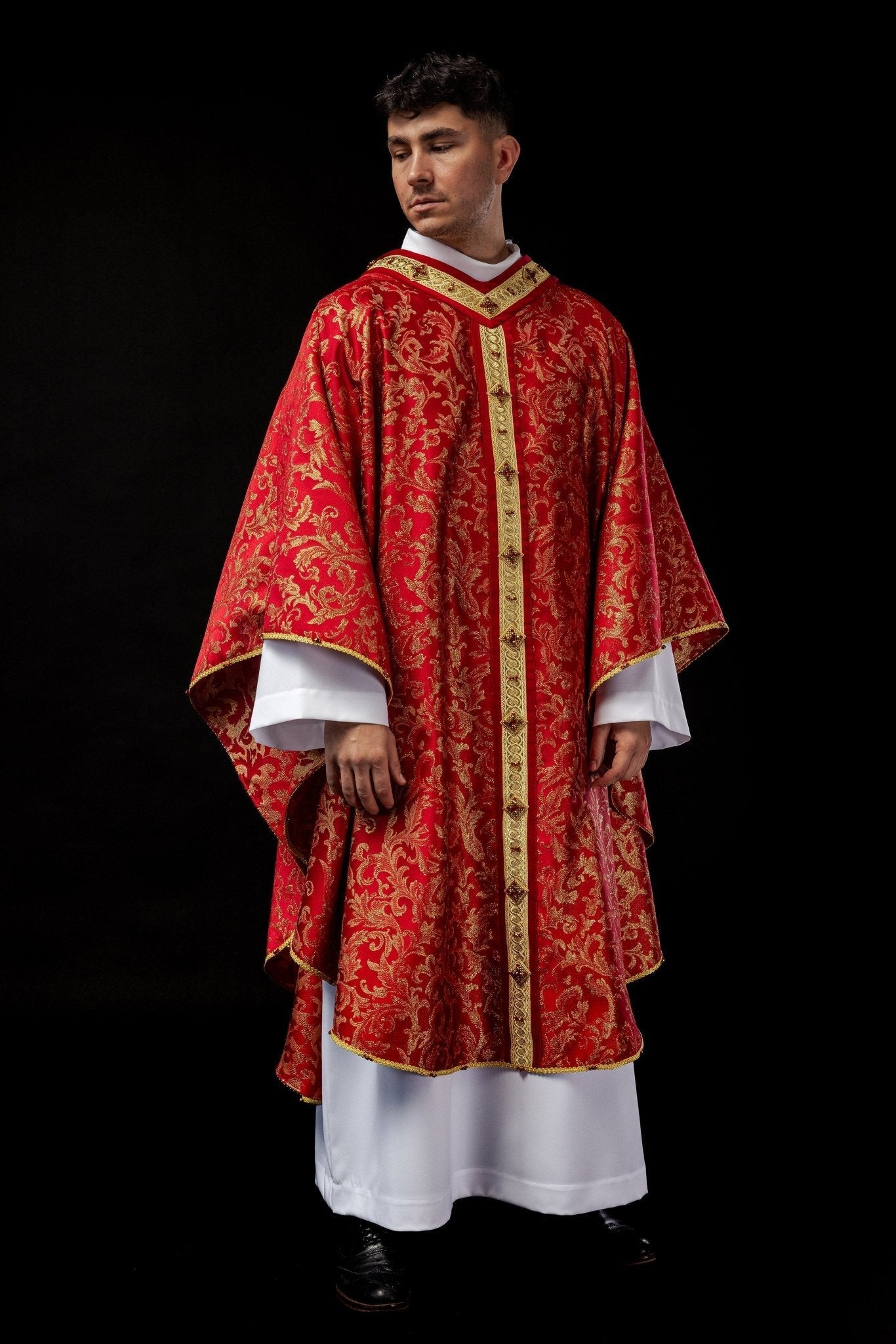 Chasuble faite à la main avec pierres naturelles Fait à la main 7003 HM/7003/02/90 - CHASUBLES.FR